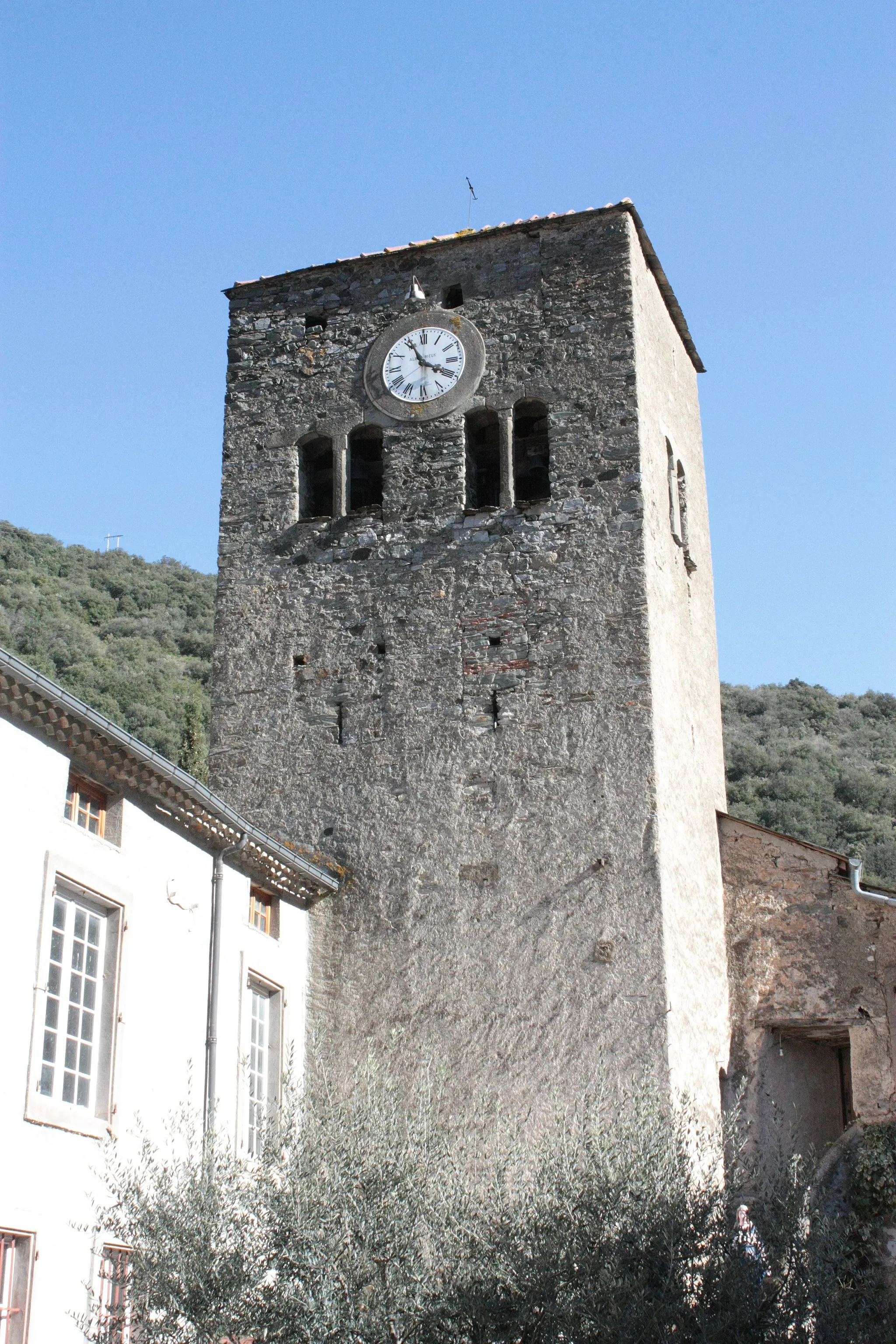 Photo showing: Les Ilhes : L'église Saint Hilaire.