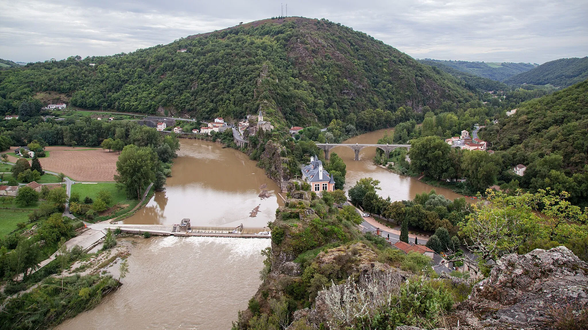 Photo showing: Le Tarn à Ambialet