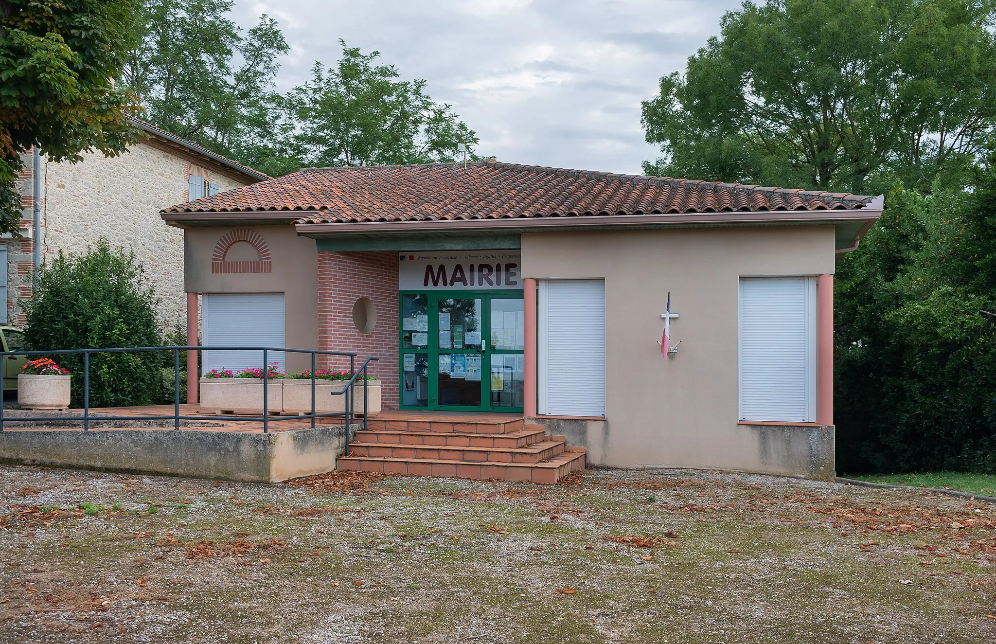 Photo showing: Town hall of Bannières, Tarn, France