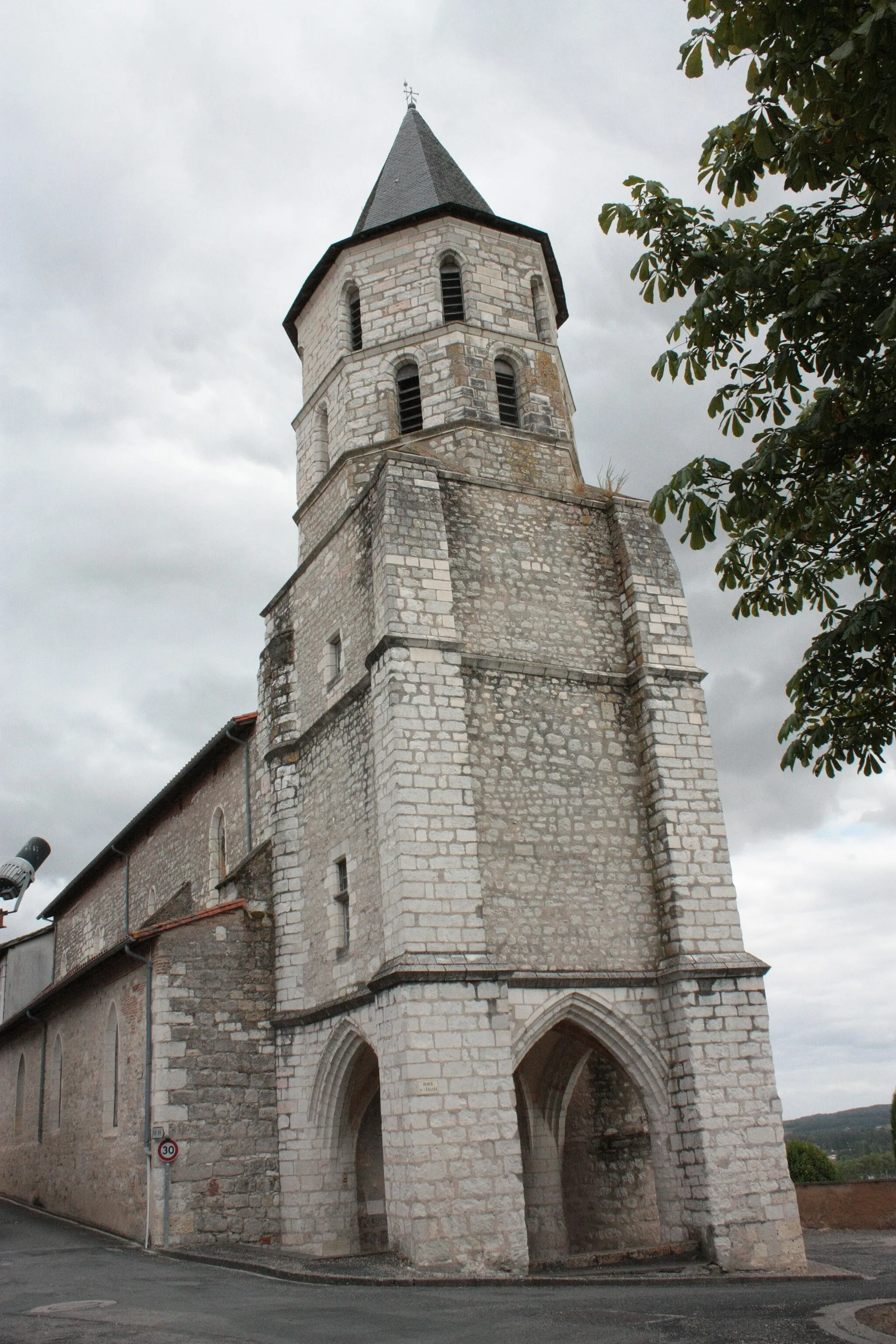 Photo showing: Église Saint Blaise de Labastide-de-Lévis. XVe siècle.