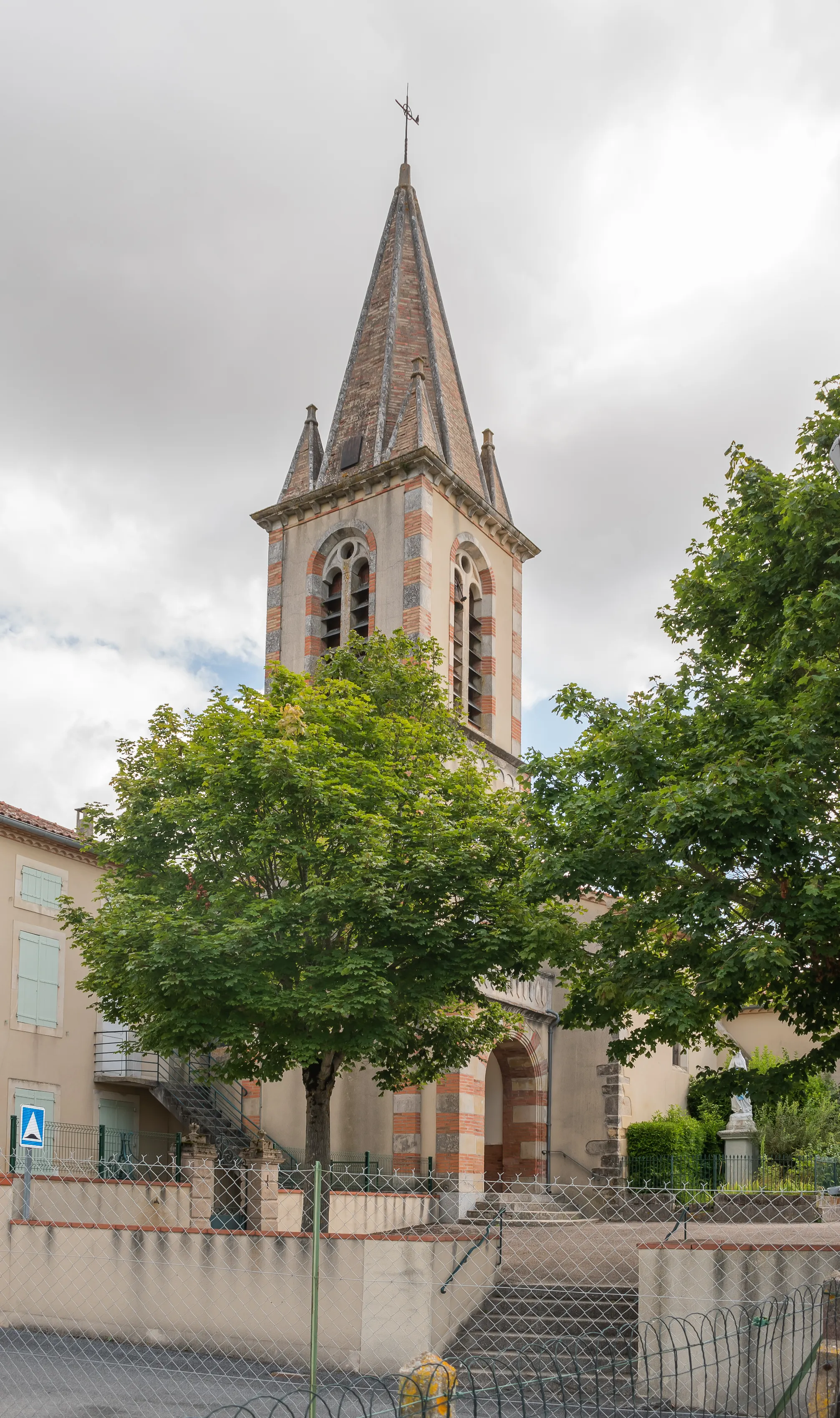 Photo showing: Saint John the Baptist church in Jonquières, Tarn, France