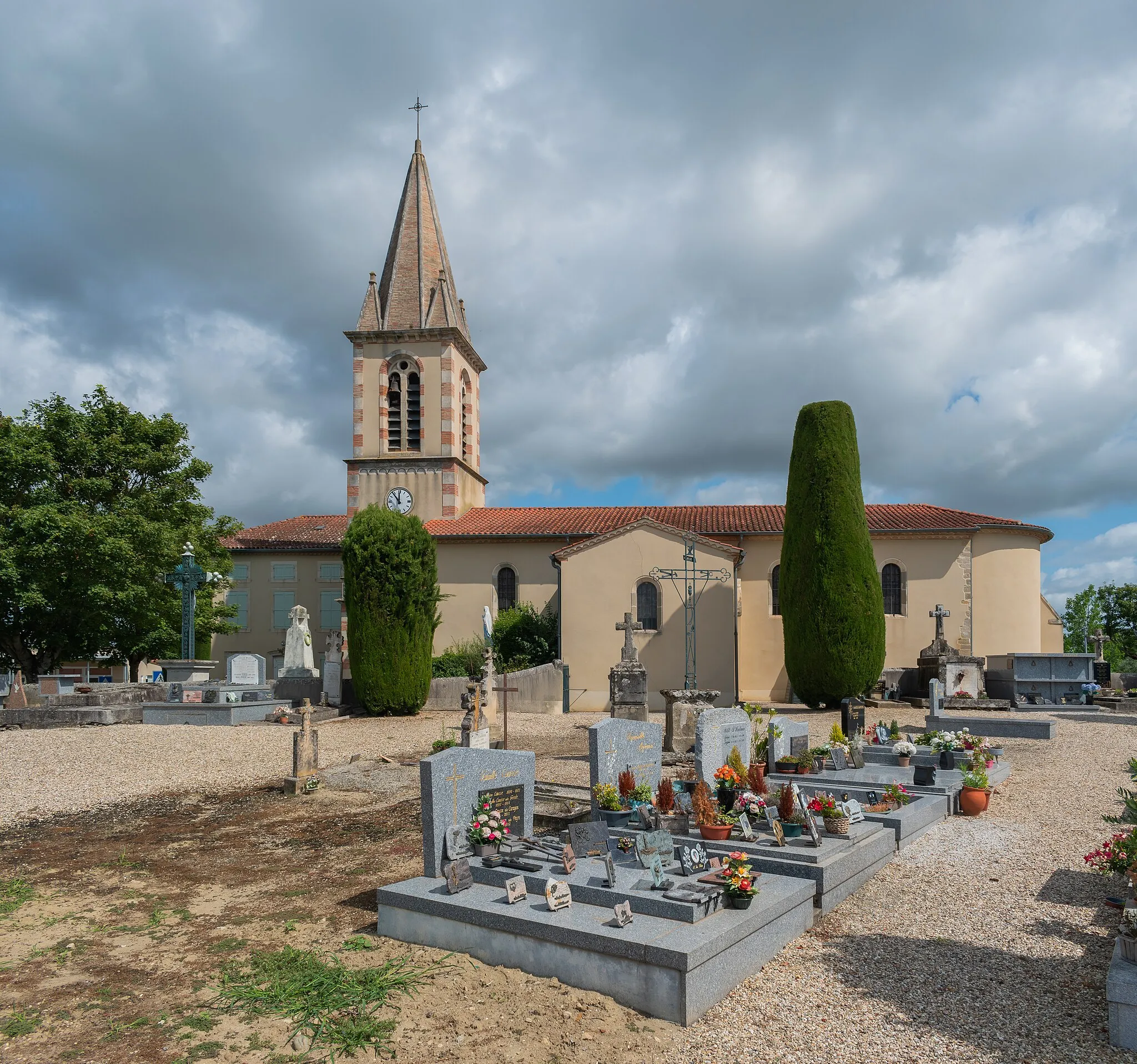 Photo showing: Saint John the Baptist church in Jonquières, Tarn, France
