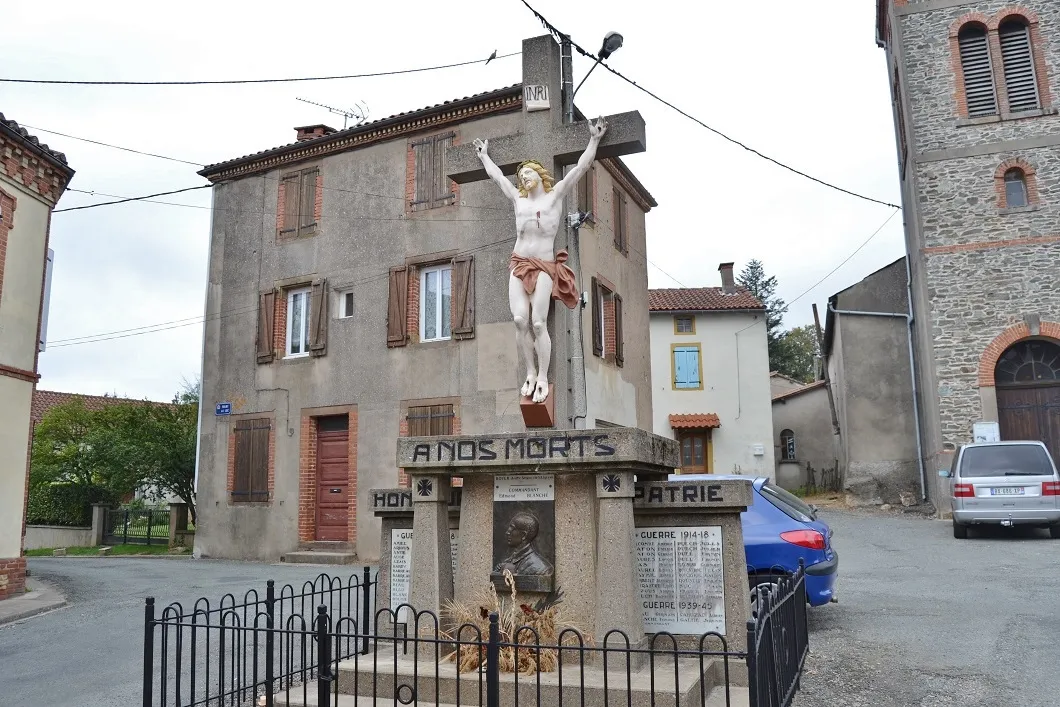 Photo showing: le Monument Aux Morts