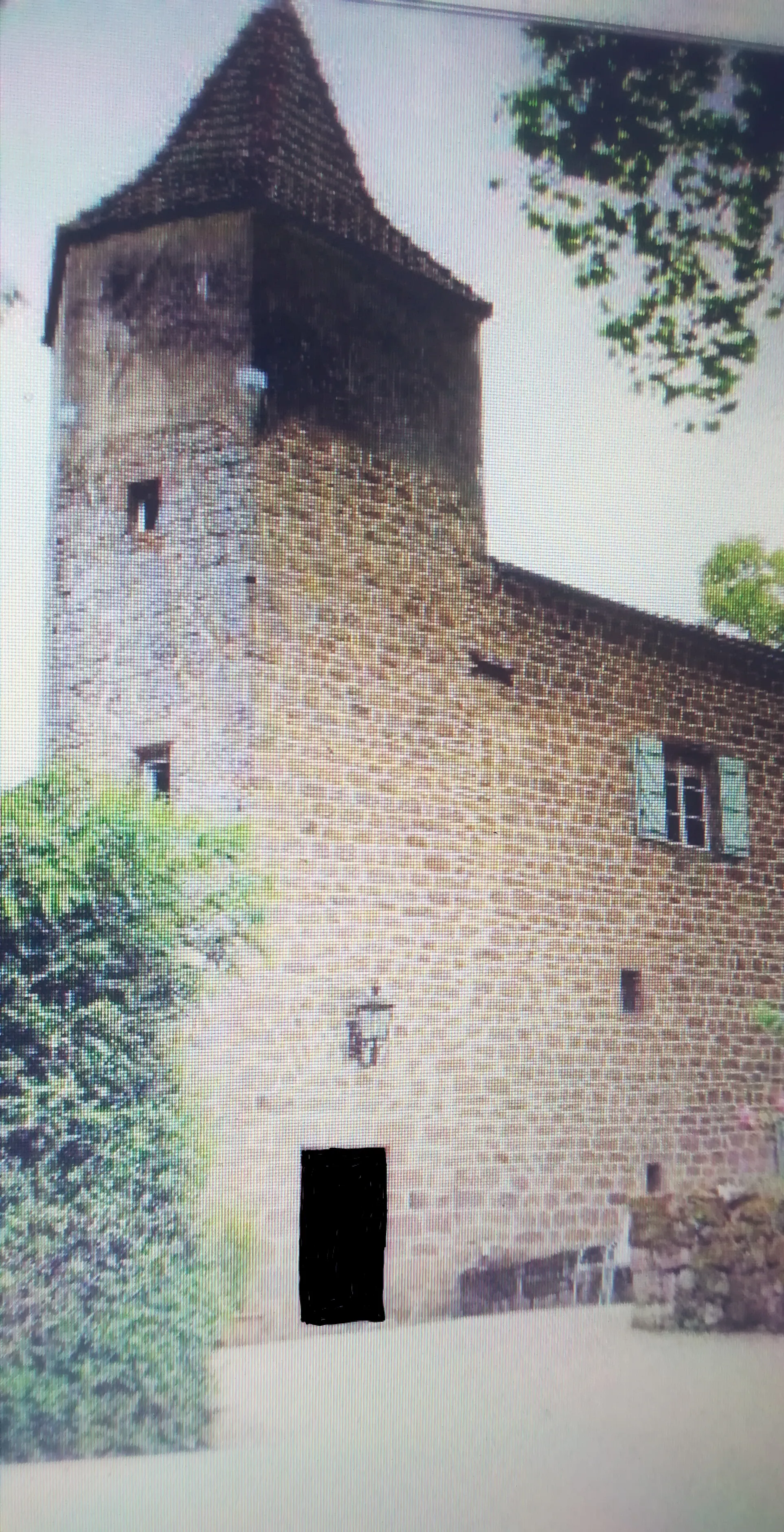 Photo showing: Livers castle