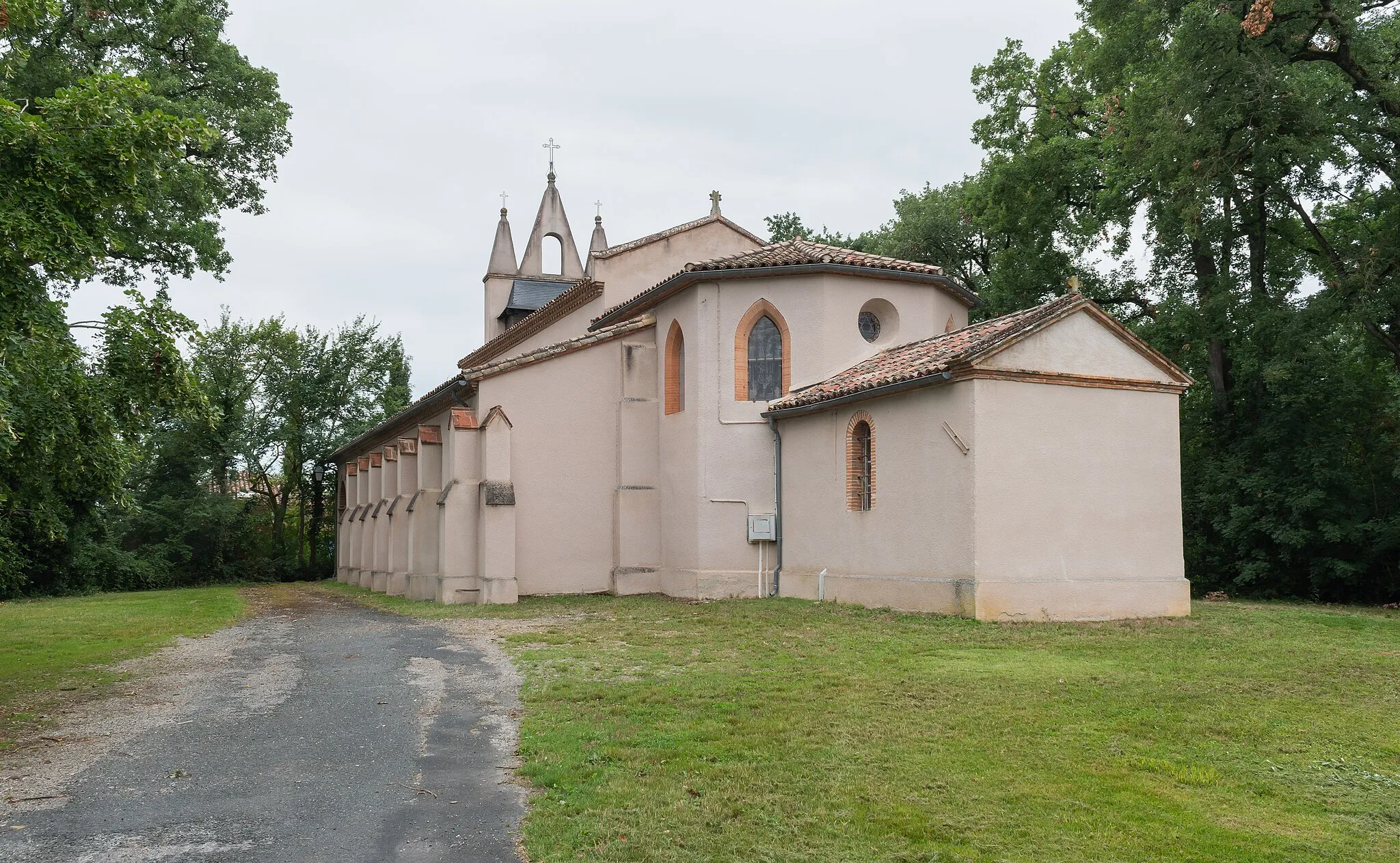 Photo showing: Saint Blaise church in Lugan, Tarn, France