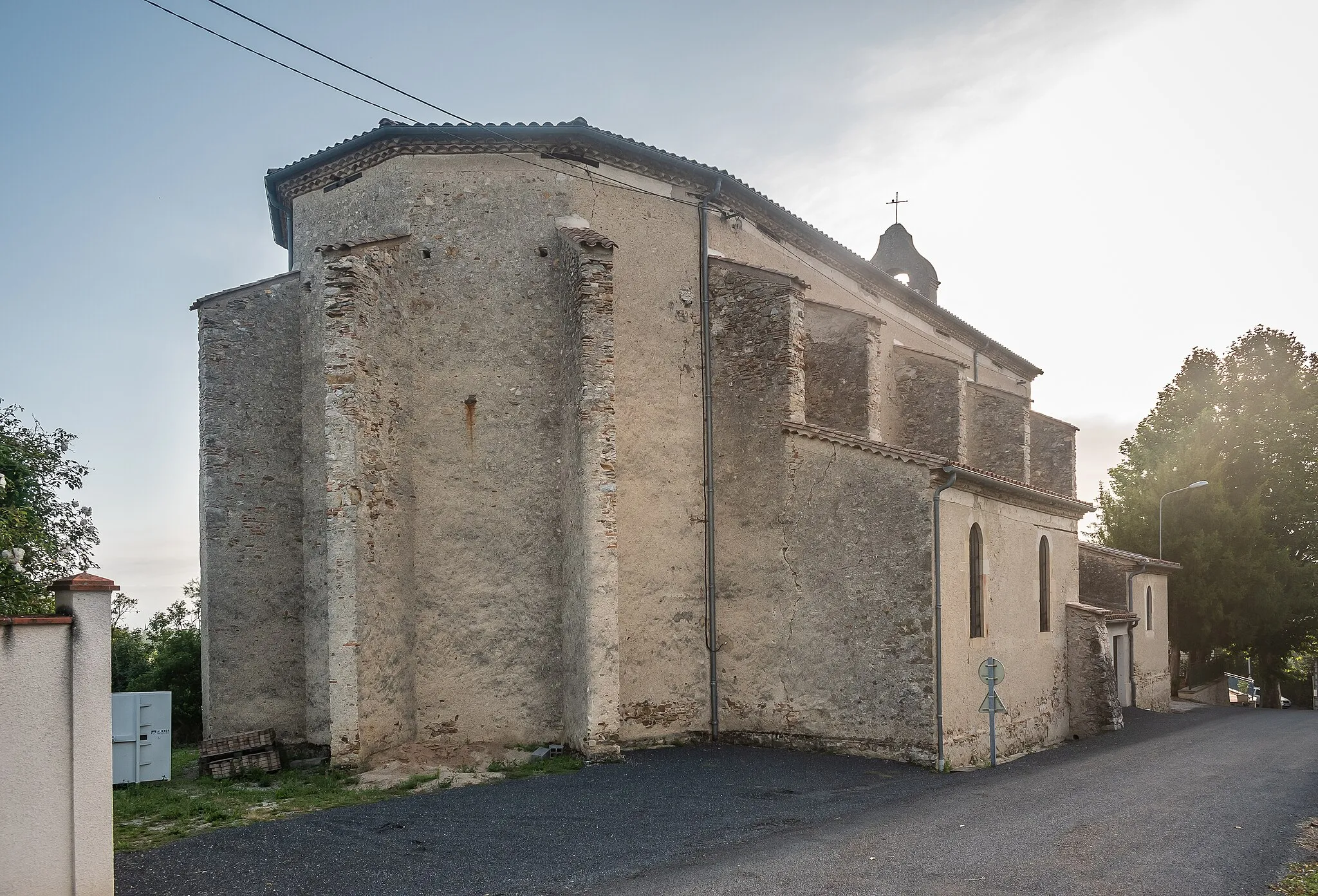 Photo showing: Our Lady church in Lescout, Tarn, France