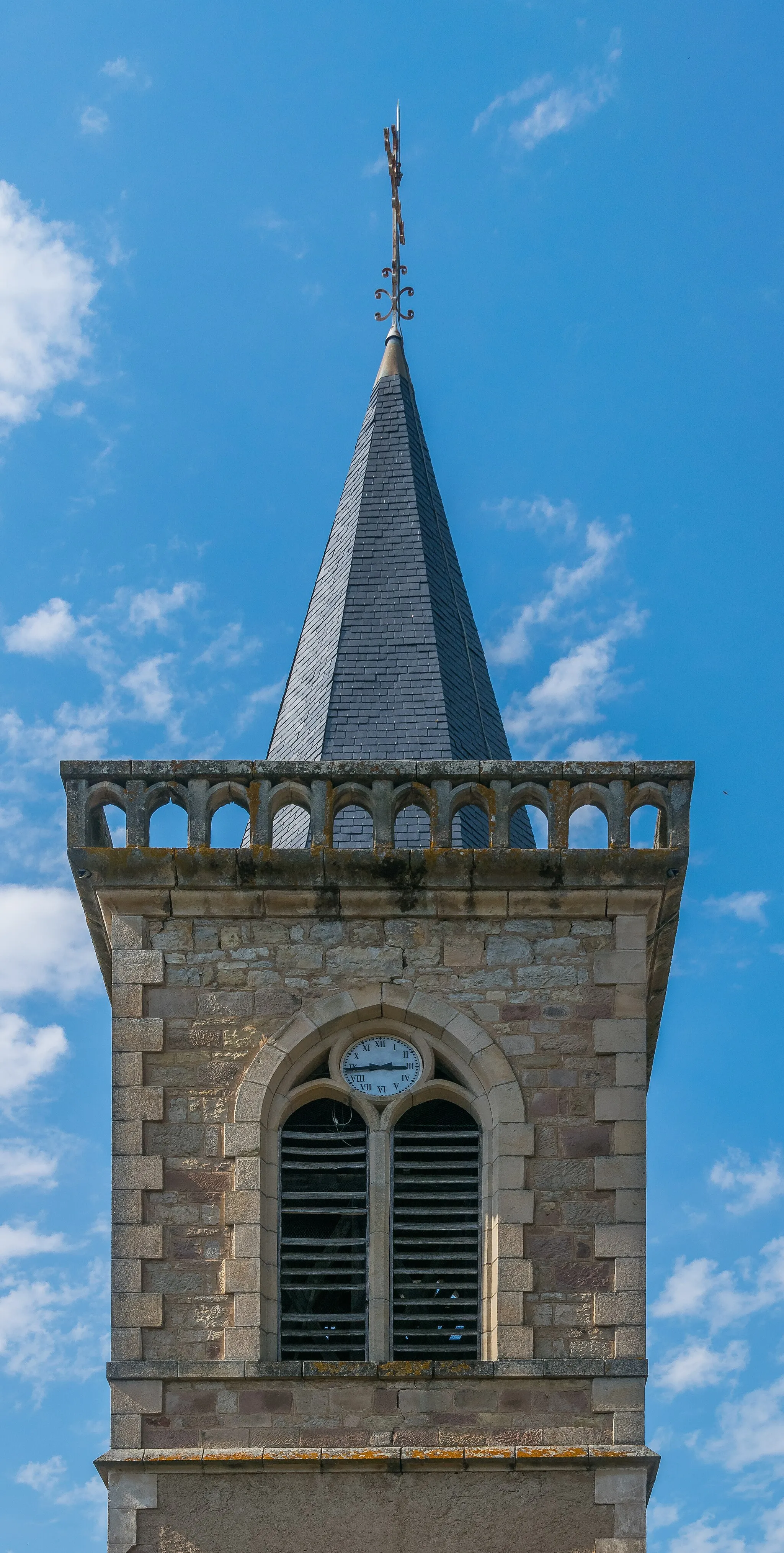Photo showing: Bell tower of the Saint-Pierre-ès-Liens Church in Milhars, Tarn, France