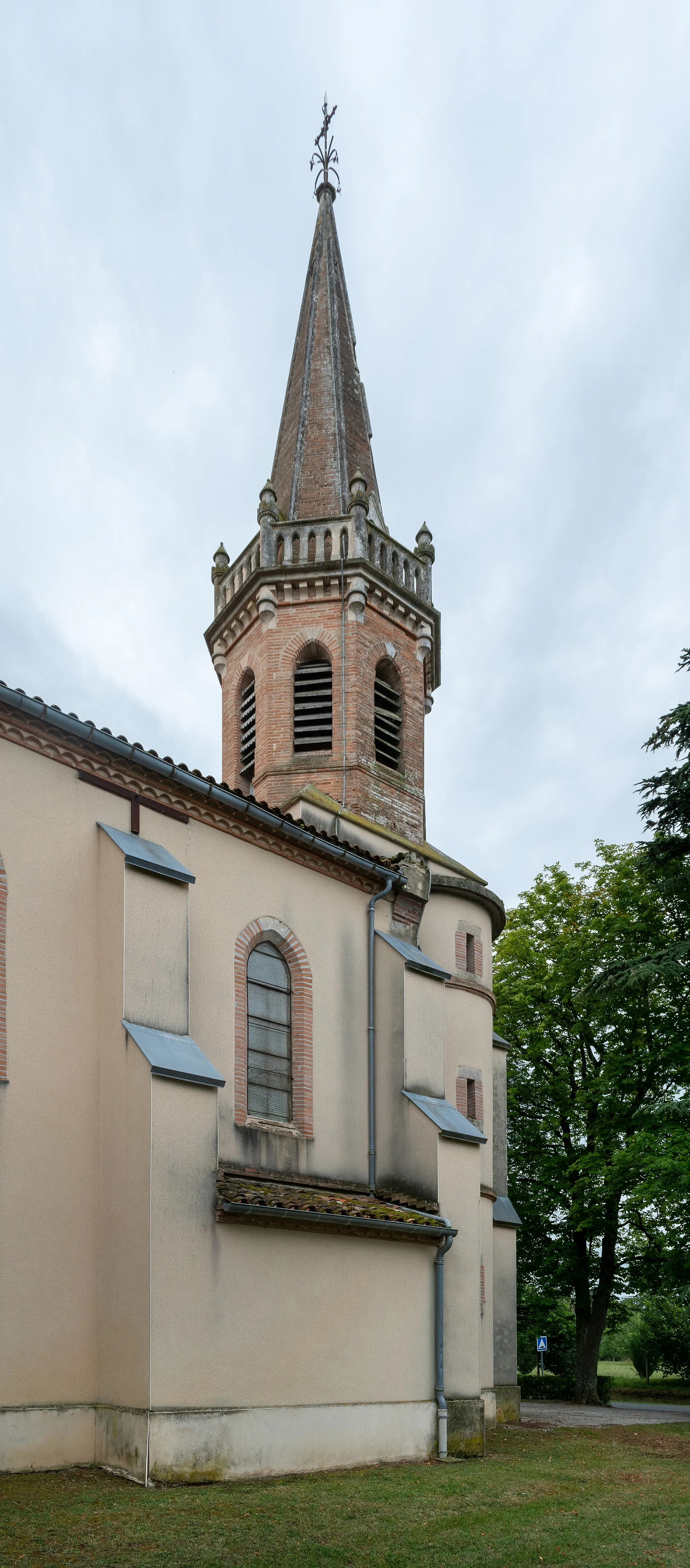 Photo showing: Saint Peter church in Poudis, Tarn, France