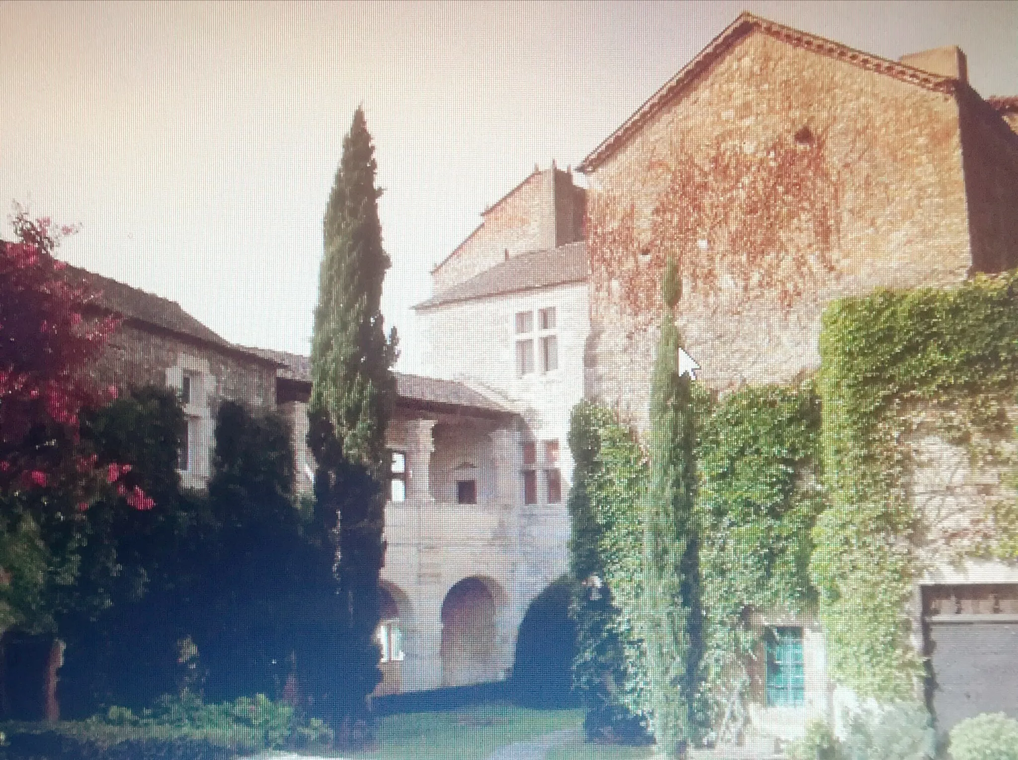 Photo showing: Le château de Livers