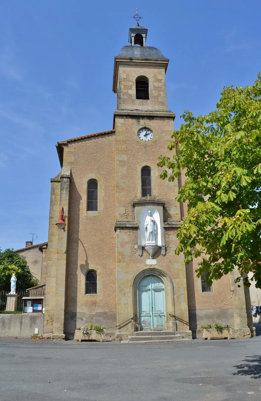 Photo showing: Église Saint-Jean-Baptiste de Vénès (81).