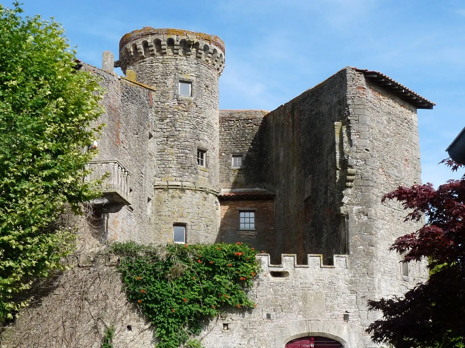 Photo showing: Château de Beauteville, Haute-Garonne, France