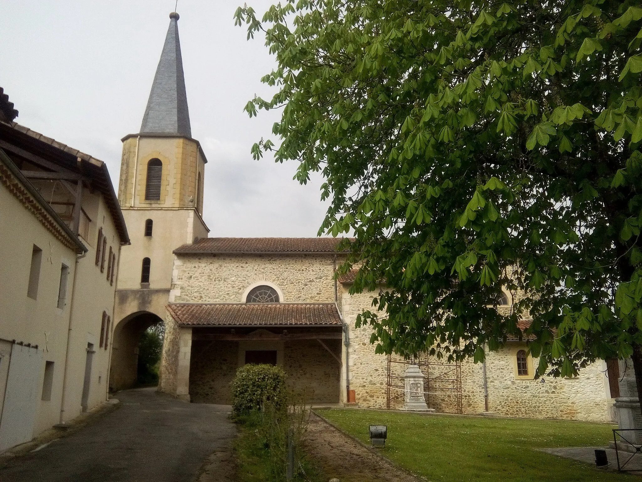Photo showing: Église d'Escoulis