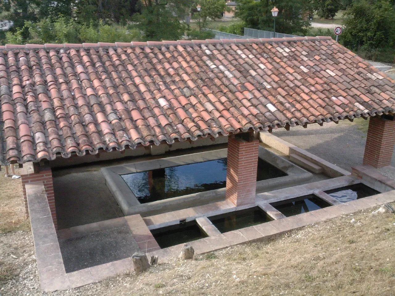 Photo showing: Le lavoir de Bondigoux vu depuis le Souhet.