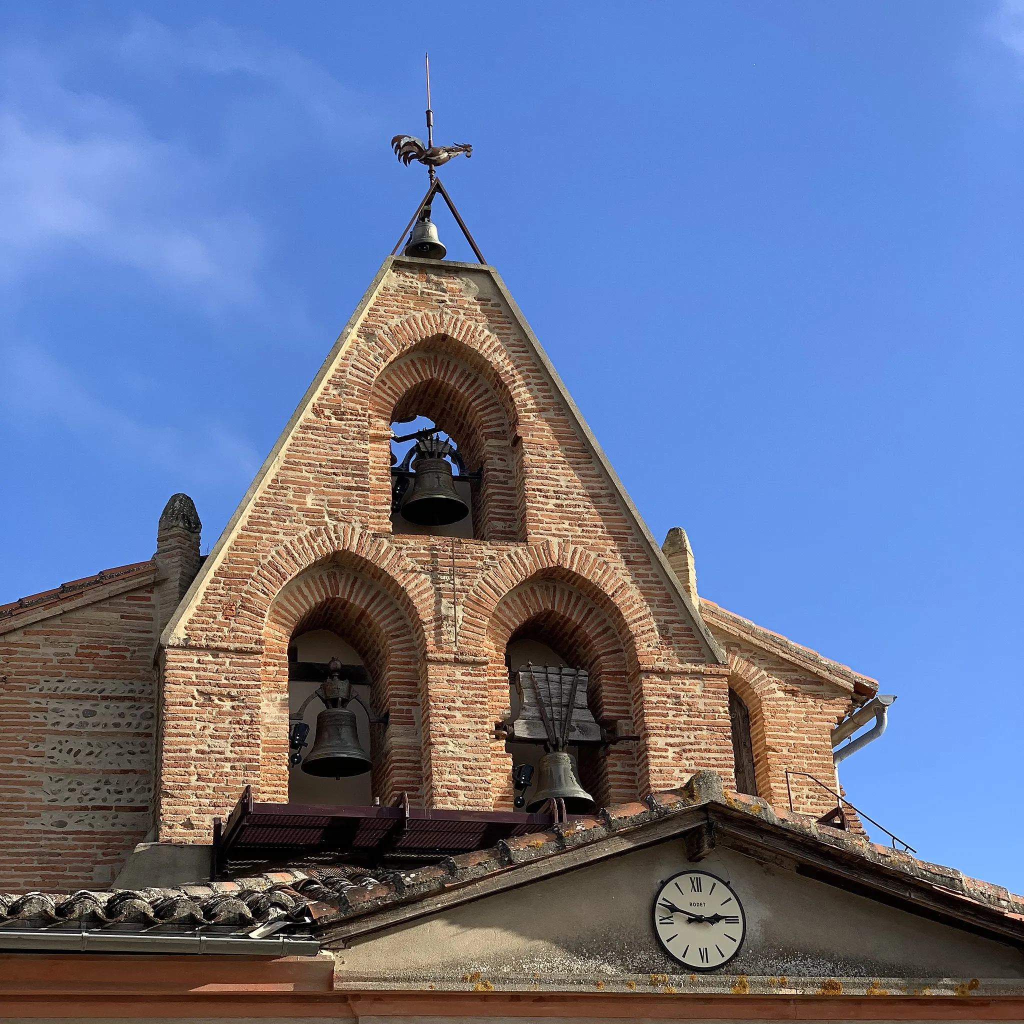 Photo showing: Clocher de l'église Saint-Jean-Baptiste de Bretx (Haute-Garonne)