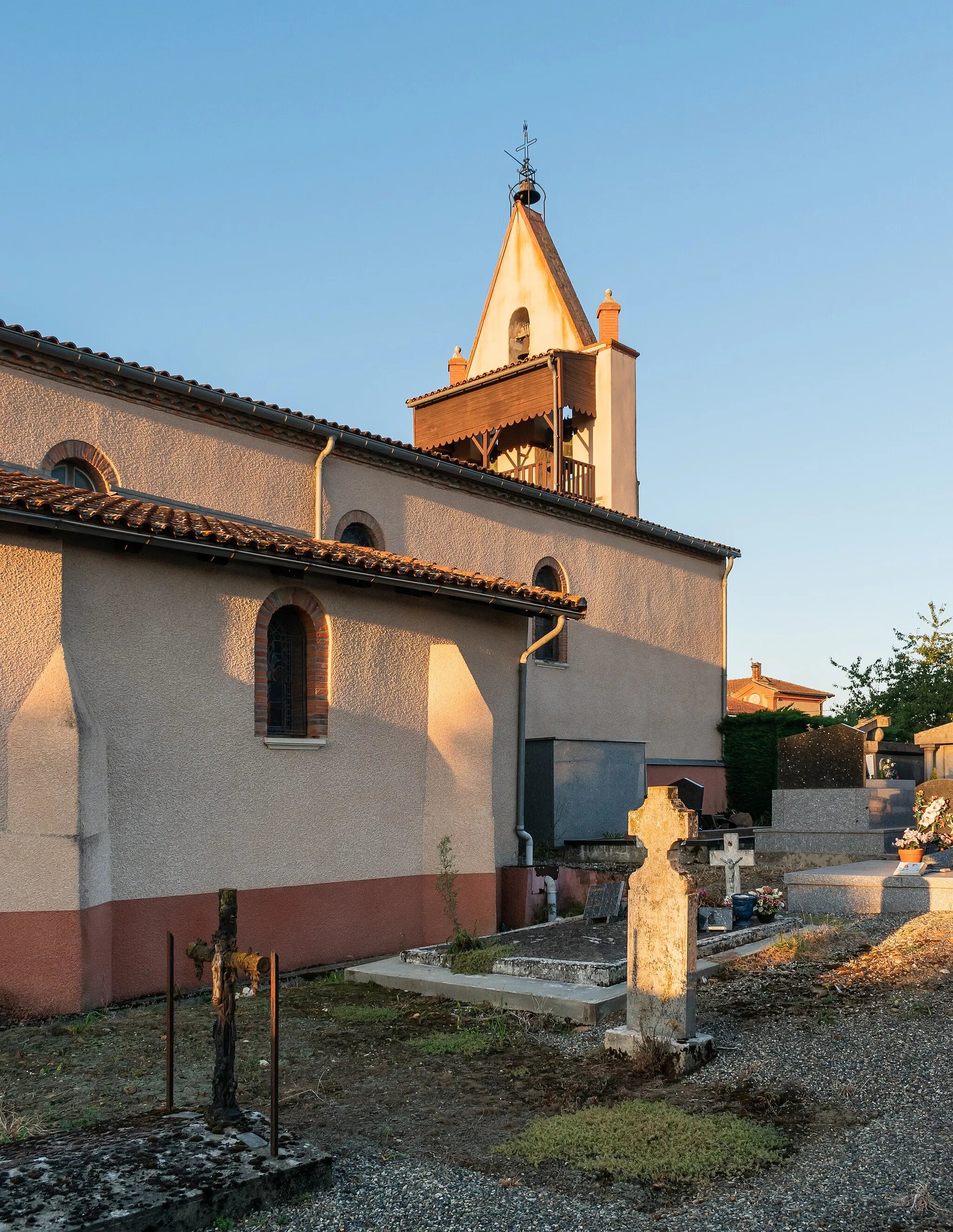 Photo showing: Assumption church in Cambernard, Haute-Garonne, France