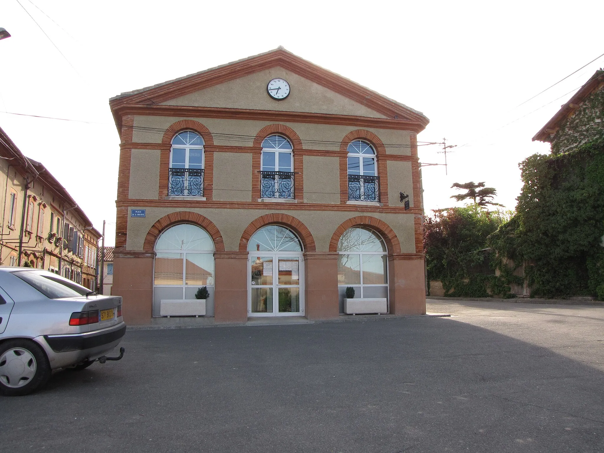 Photo showing: Mairie de Caujac (Haute-Garonne, France).