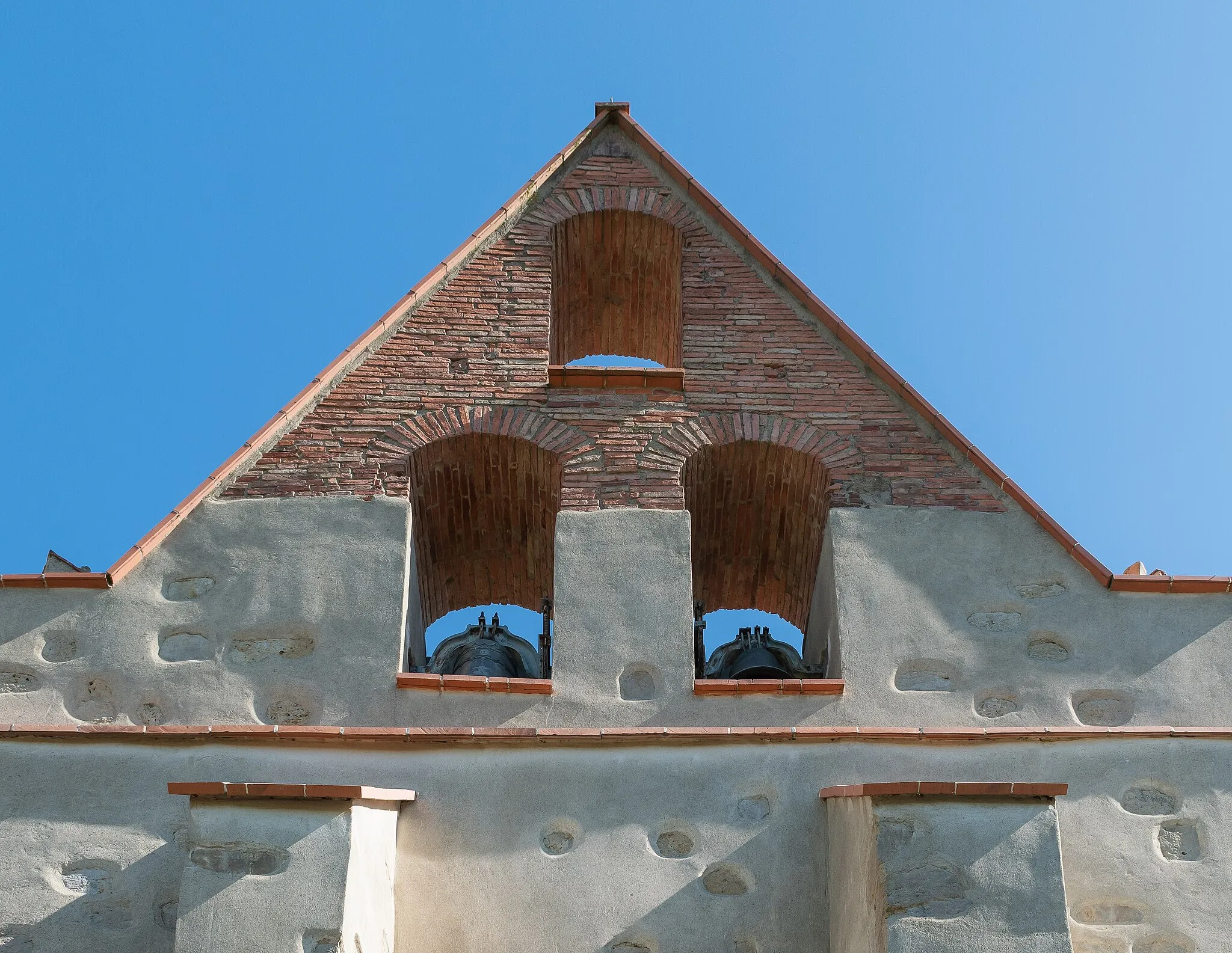 Photo showing: Bell tower of the Our Lady church in Cazac, Haute-Garonne, France