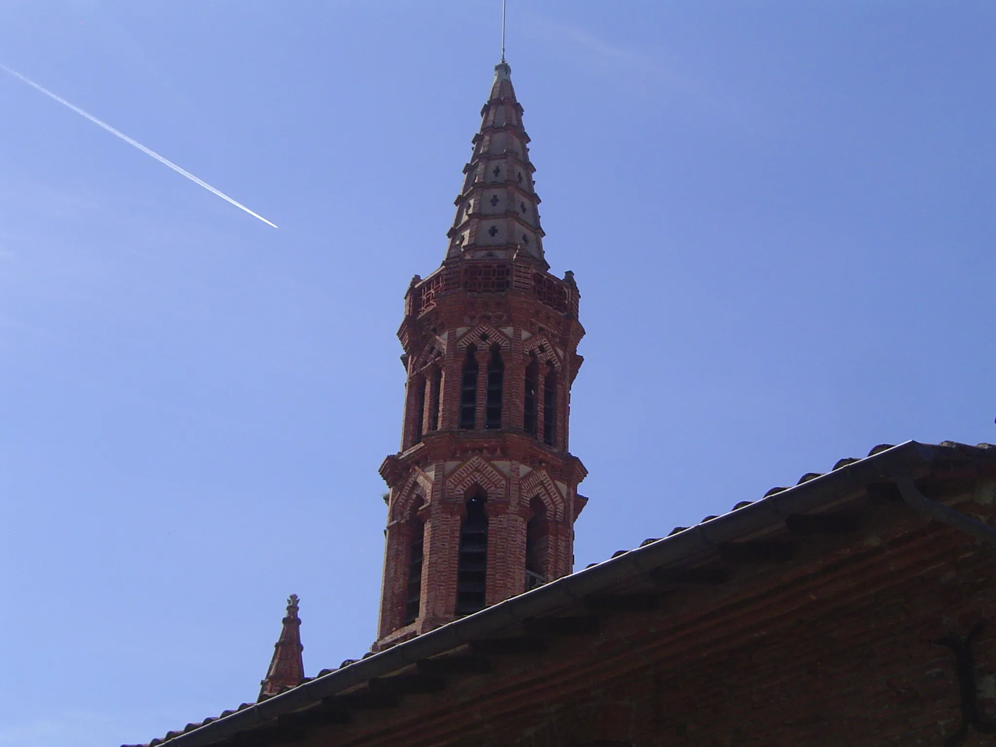 Photo showing: Vue du clocher de Corronsac.