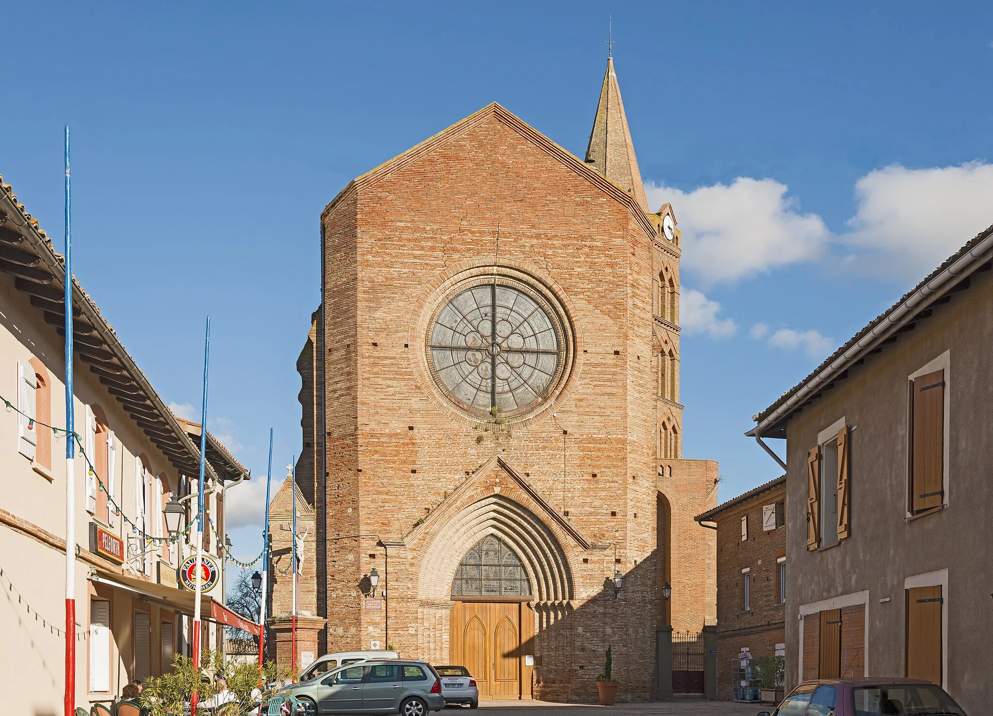 Photo showing: This building is inscrit au titre des monuments historiques de la France. It is indexed in the base Mérimée, a database of architectural heritage maintained by the French Ministry of Culture, under the reference PA00094324 .