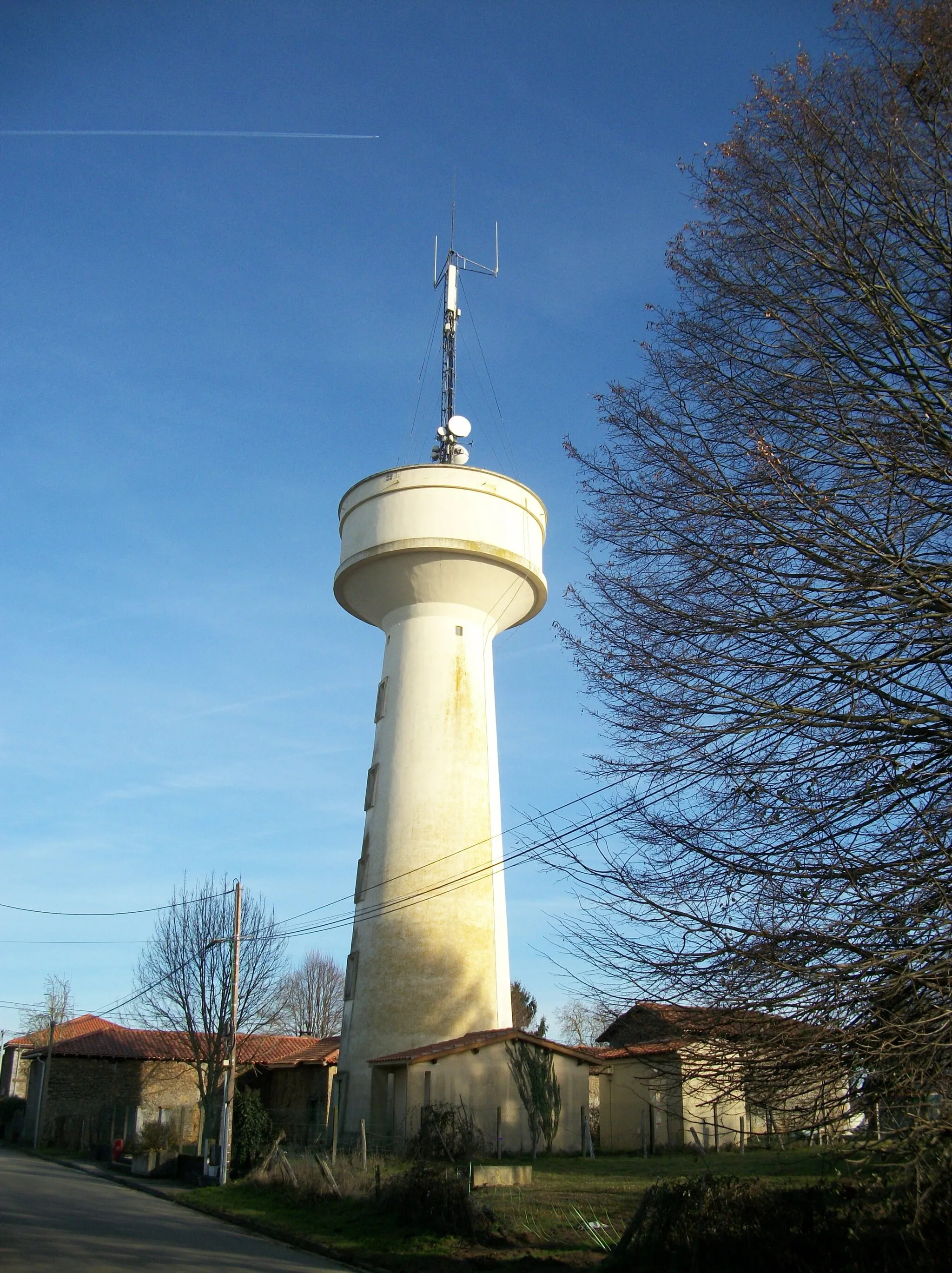 Photo showing: Château d'eau