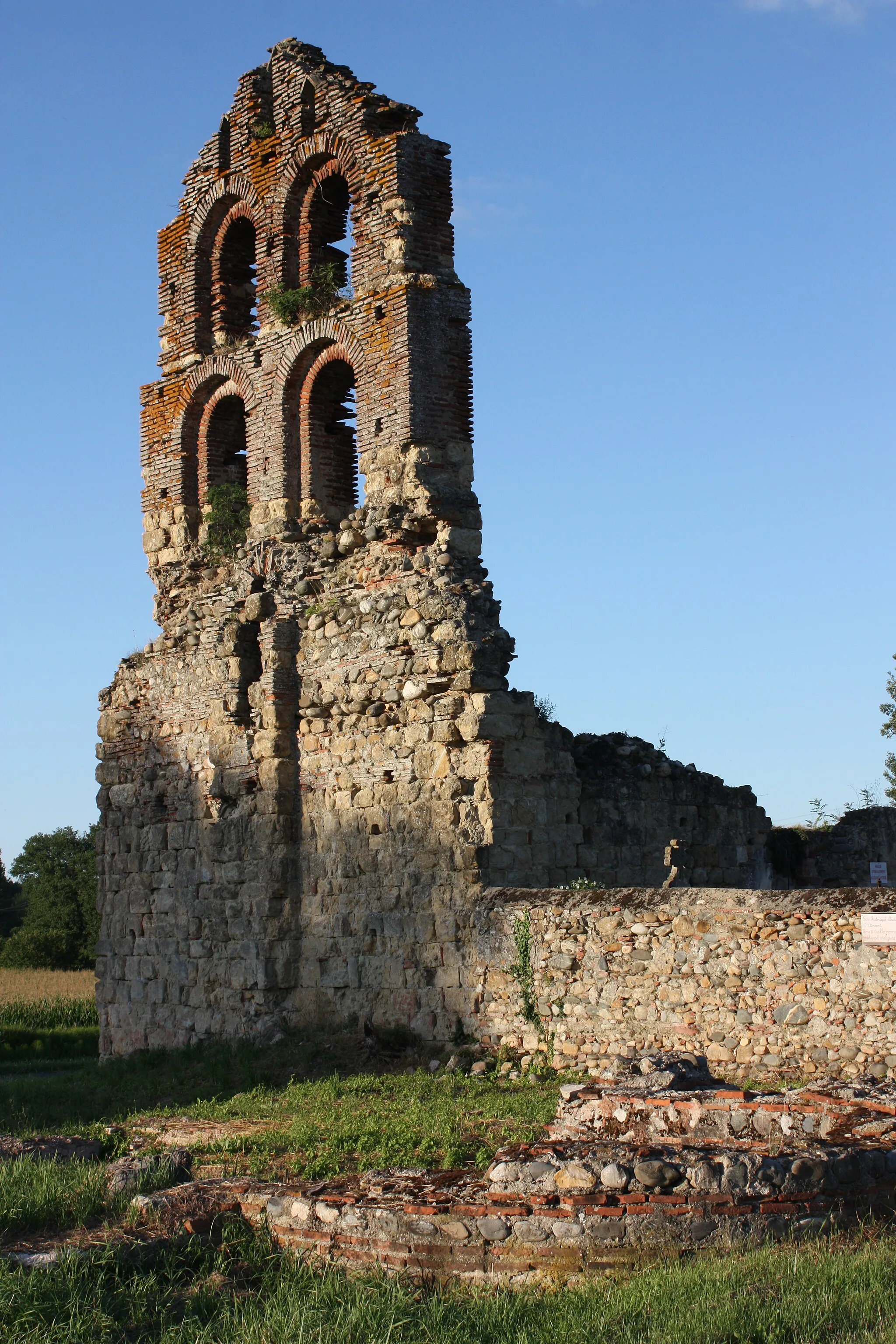 Photo showing: Couladère - Ancienne église Saint-Vincent