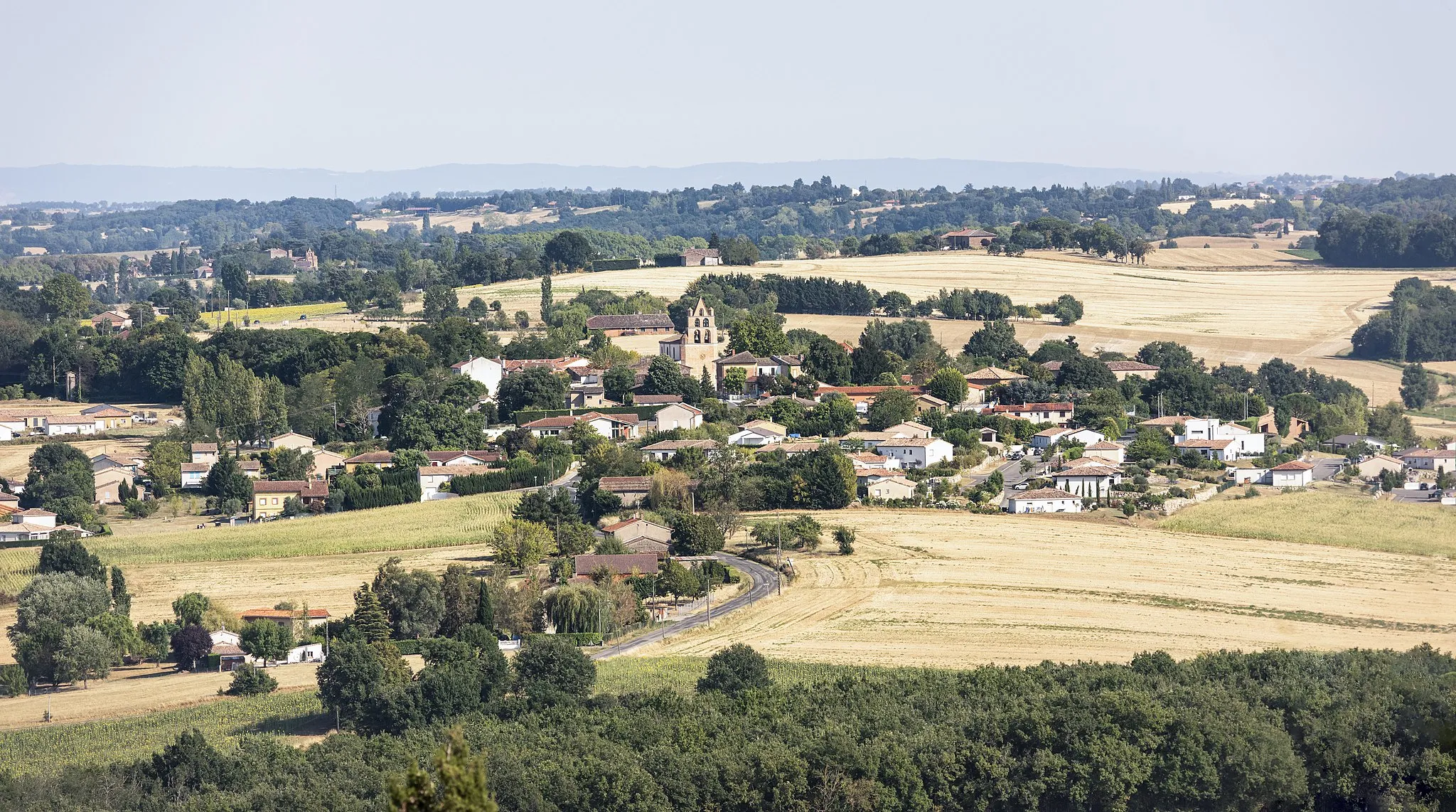 Photo showing: Paulhac, Haute-Garonne France - seen from Montjoire