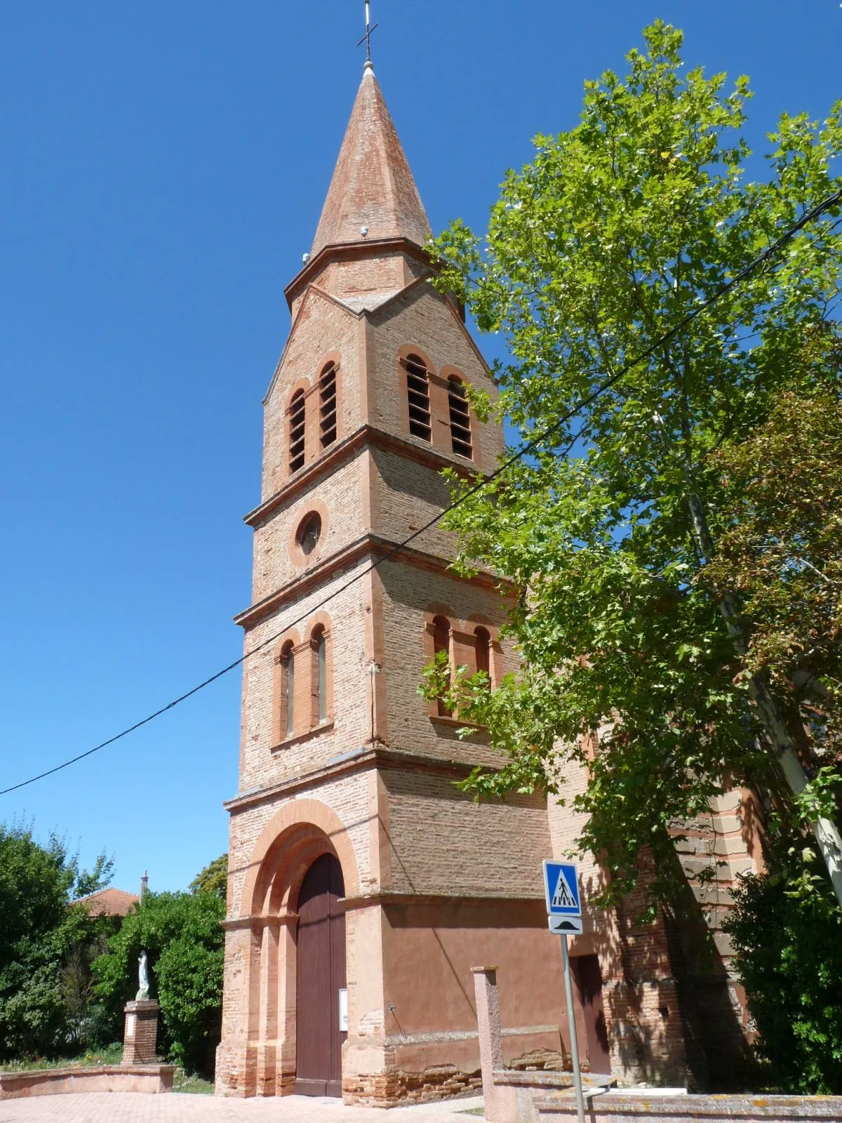 Photo showing: Eglise de Labruyère-Dorsa, Haute-Garonne, France