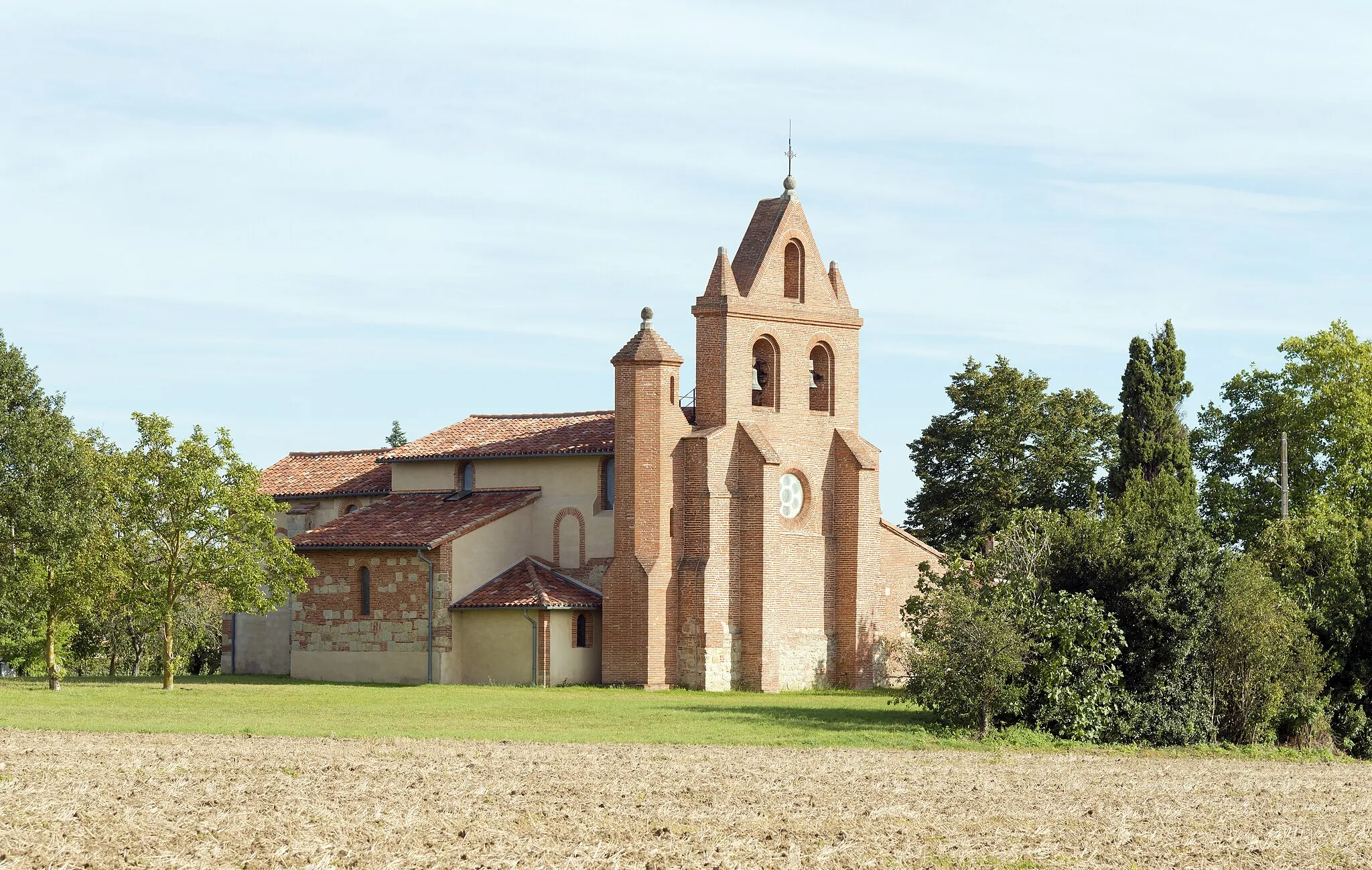 Photo showing: Saint Anatoly de Lanta, Haute-Garonne France. Church Saint Anatoly. Restoration by Urban Virty.