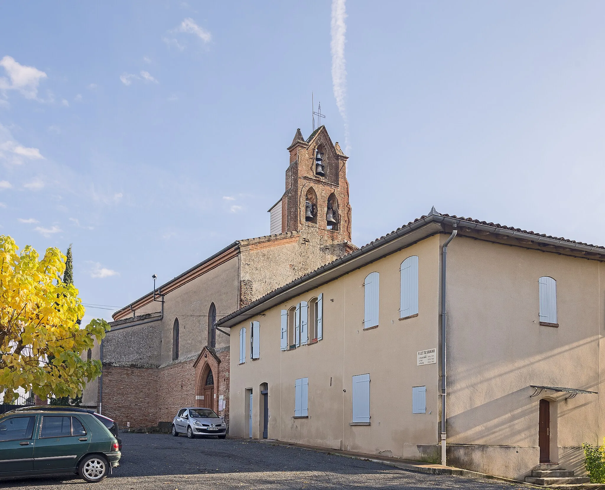 Photo showing: Church of Layrac-sur-Tarn, Haute-Garonne, France.