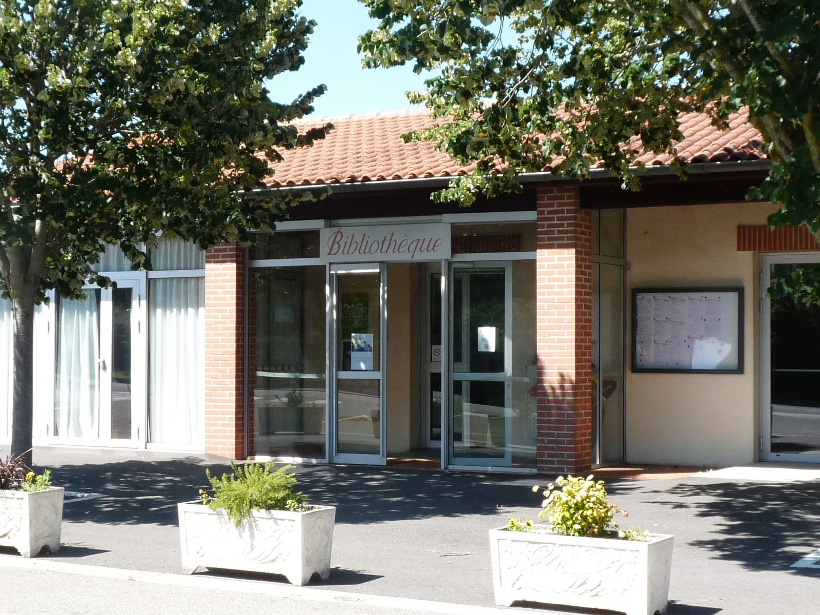 Photo showing: Bibliothèque municipale, Lauzerville, Haute-Garonne, France