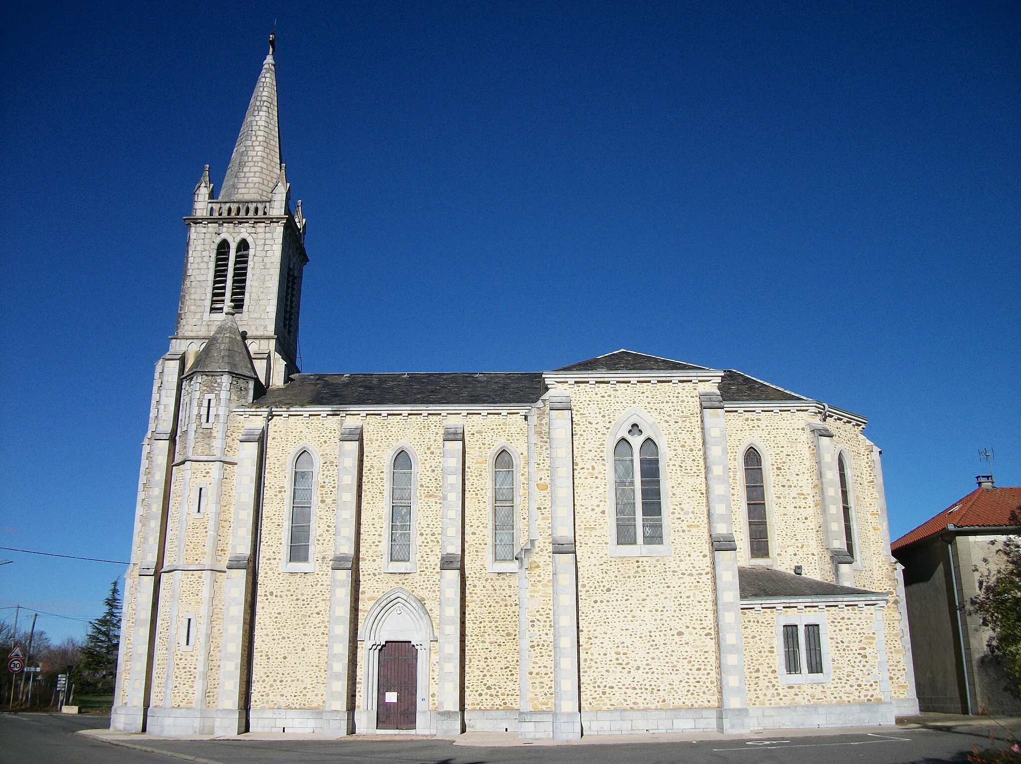 Photo showing: Église Notre-Dame-de-l'Assomption, elle fut construite de 1901 à 1904, la première pierre a été posée par le baron Bertrand de Lassus le 7 juillet 1901, l'église fut inaugurer par Mgr Germain, archevêque de Toulouse en 1904.