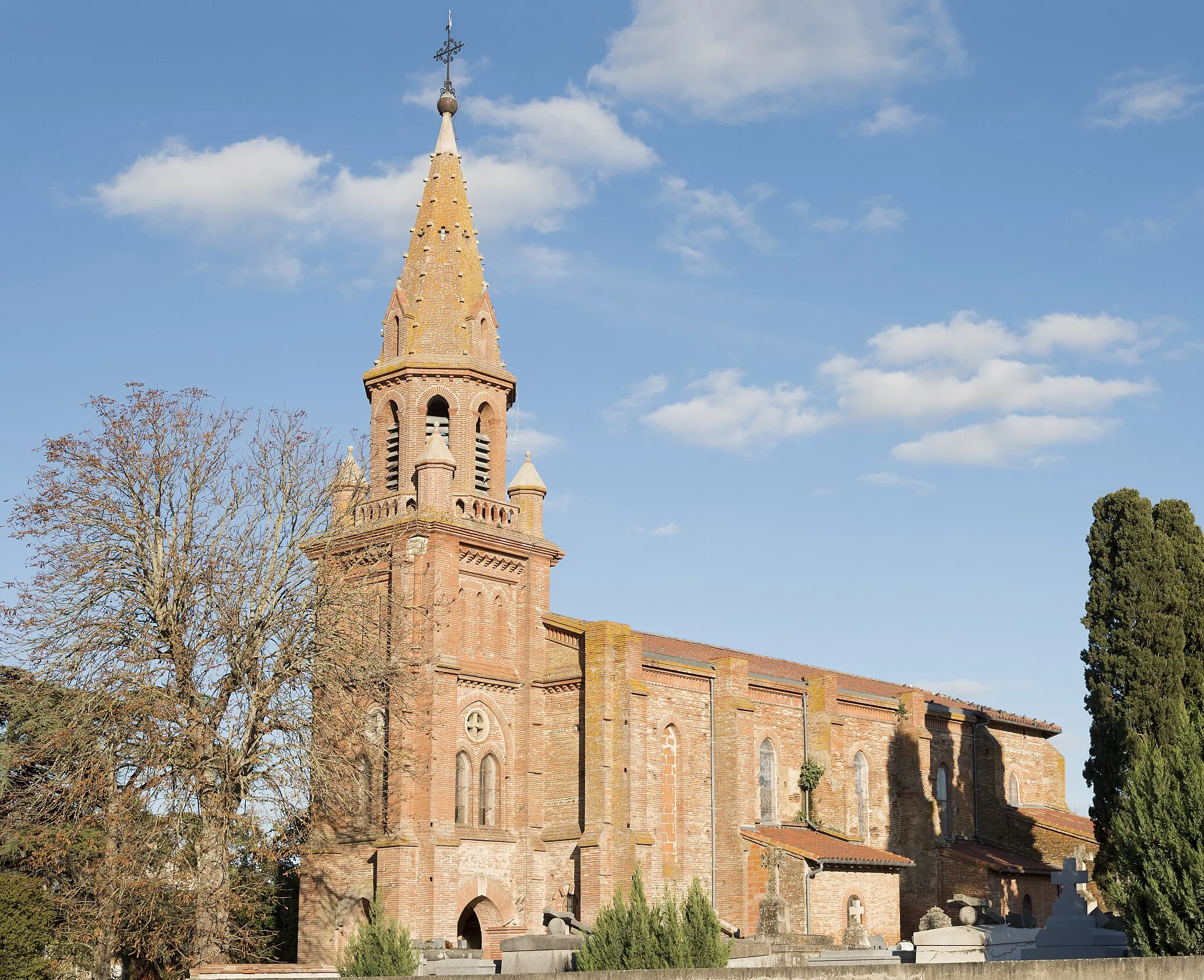 Photo showing: Chuch Saint-Pierre-ès-Lien of Mondonville, Haute-Garonne France - sixteenth century