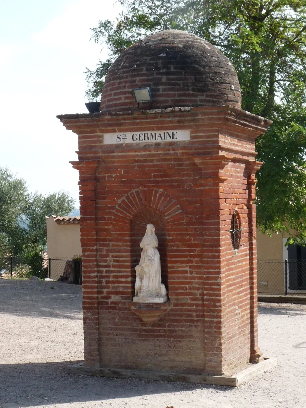 Photo showing: Fontaine Ste-Germaine, Montgaillard-Lauragais, Haute-Garonne, France