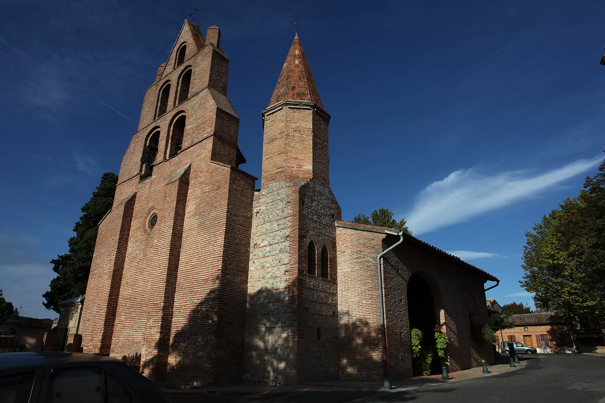 Photo showing: 13th century church in Pechbonnieu