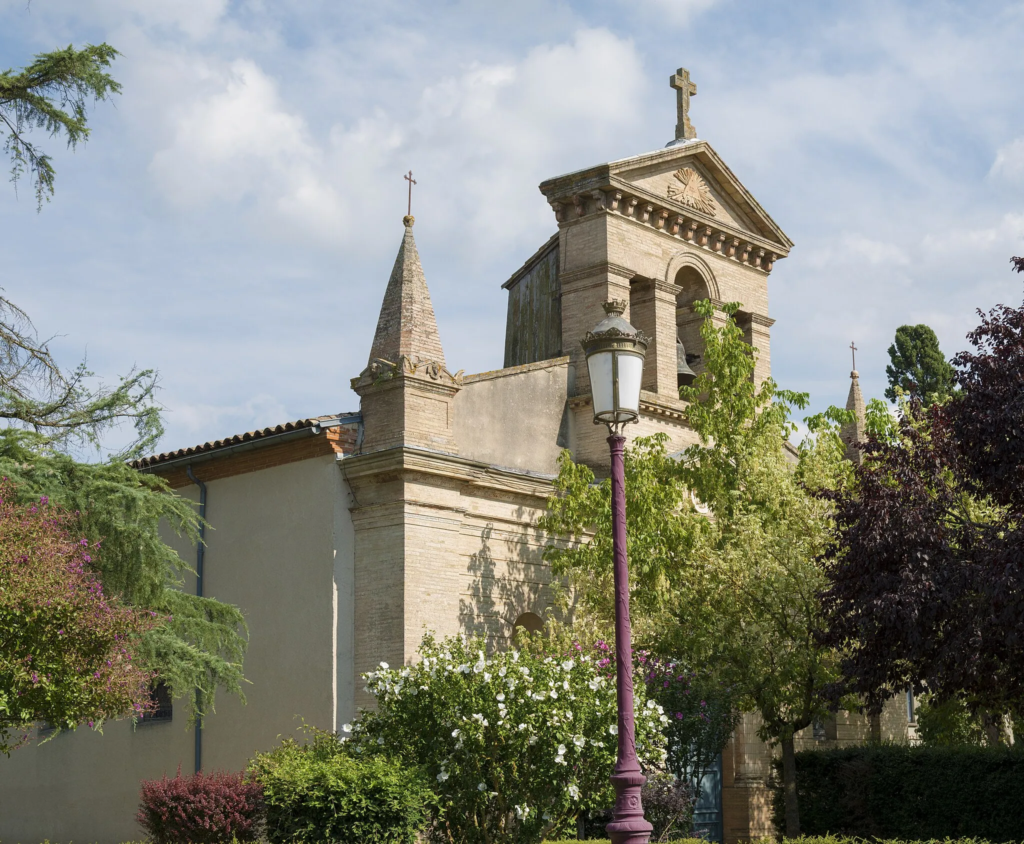 Photo showing: This building is classé au titre des monuments historiques de la France. It is indexed in the base Mérimée, a database of architectural heritage maintained by the French Ministry of Culture, under the reference PA00094410 .