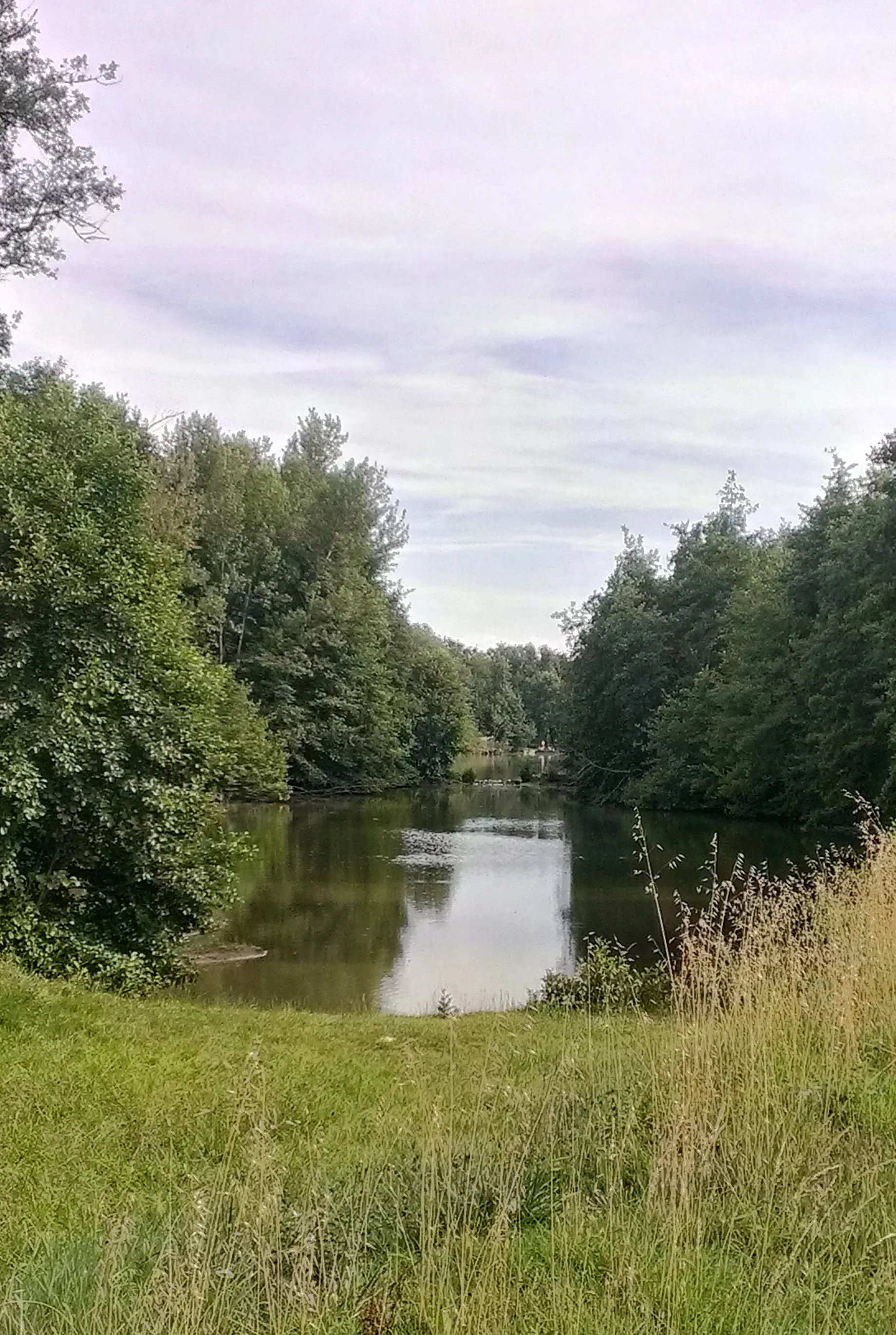 Photo showing: Lac de Rouffiac