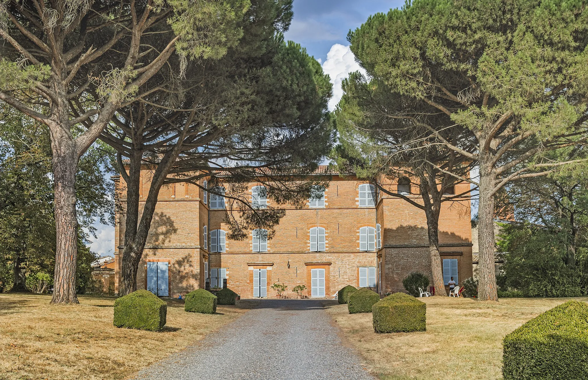 Photo showing: This building is inscrit au titre des monuments historiques de la France. It is indexed in the base Mérimée, a database of architectural heritage maintained by the French Ministry of Culture, under the reference PA00094462 .