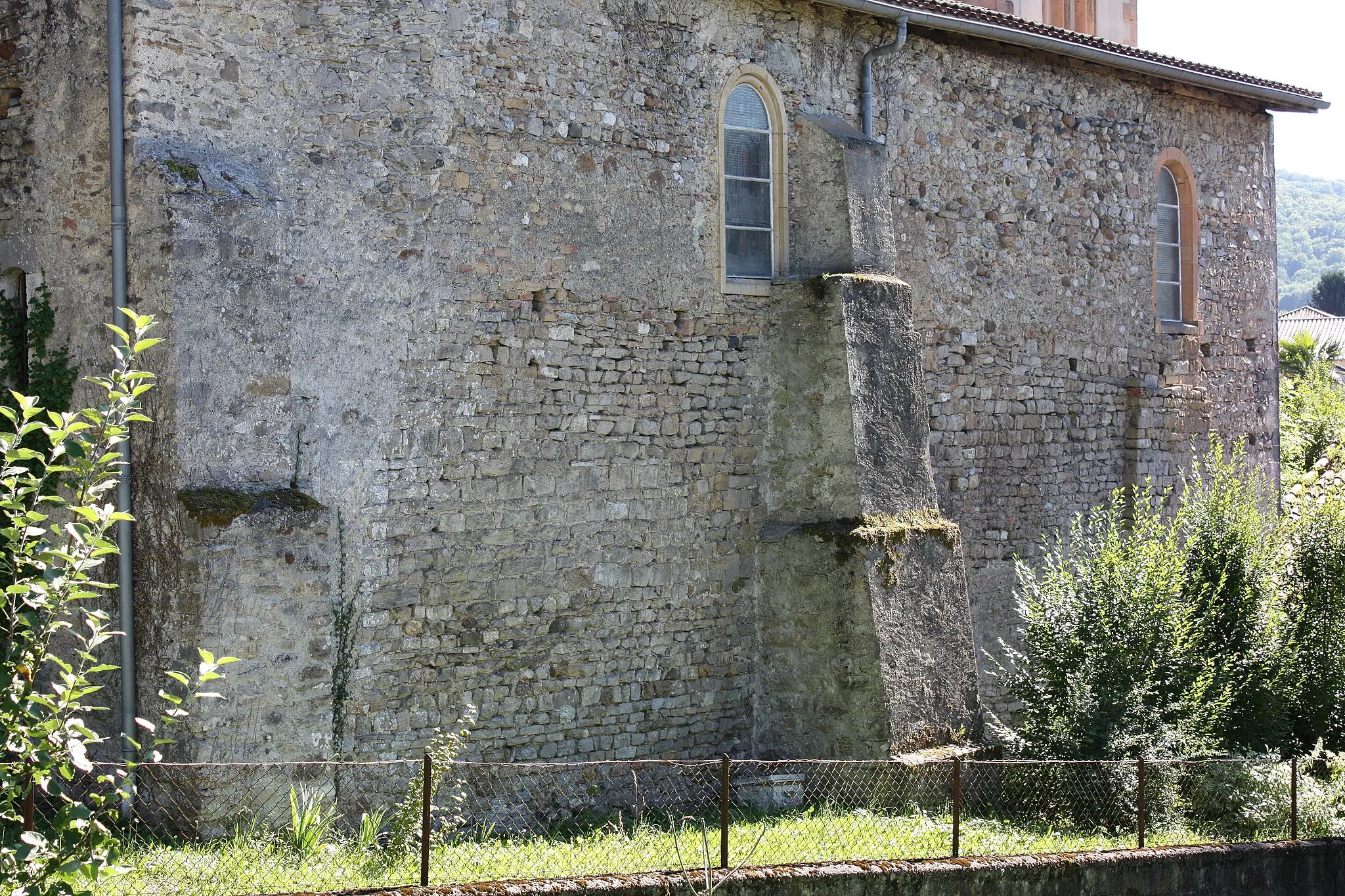 Photo showing: Soueich - Eglise Sainte-Eulalie
Mur Nord en petit appareil