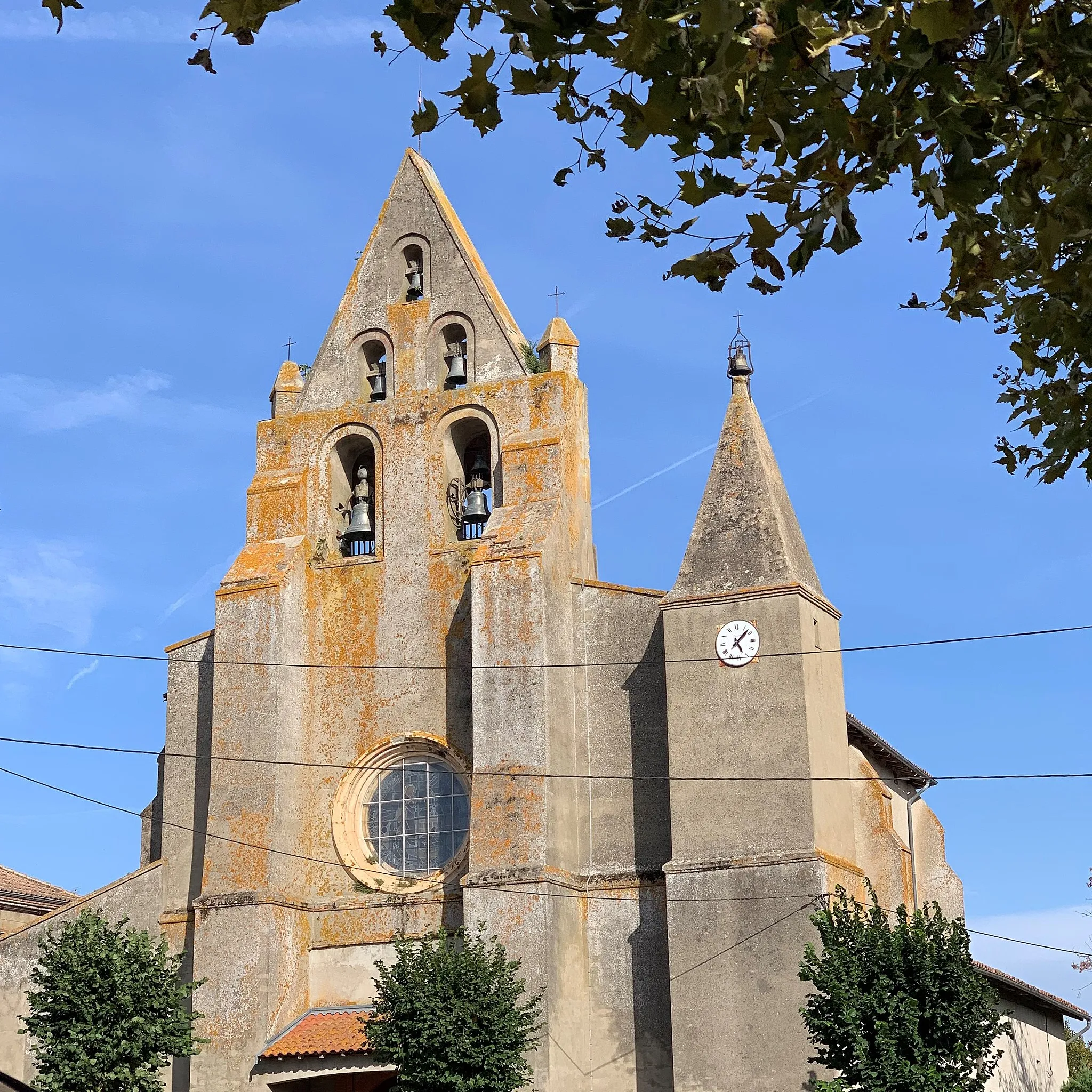 Photo showing: Église Saint-Laurent depuis la place de l'église