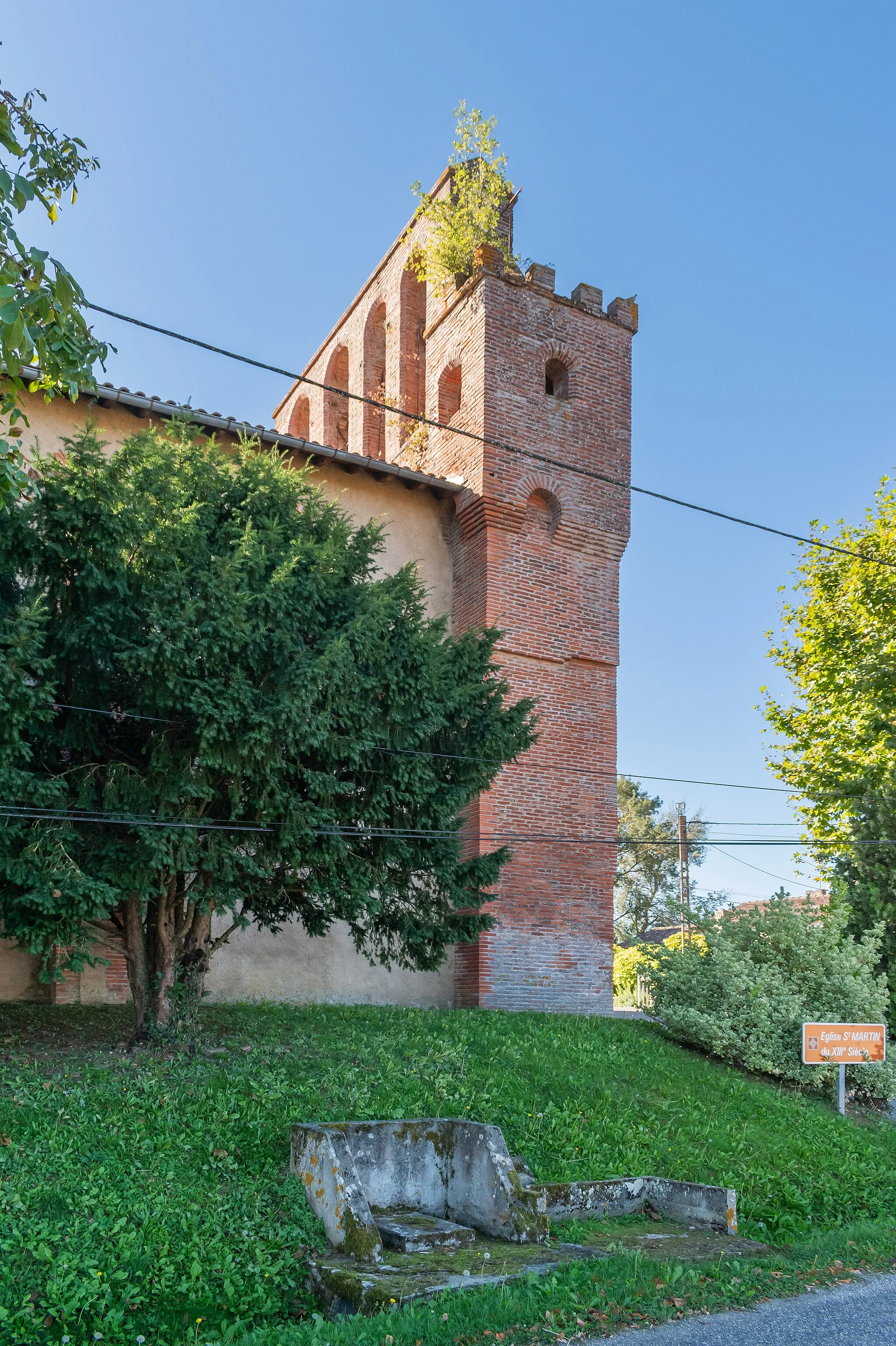 Photo showing: This building is inscrit au titre des monuments historiques de la France. It is indexed in the base Mérimée, a database of architectural heritage maintained by the French Ministry of Culture, under the reference PA00094481 .