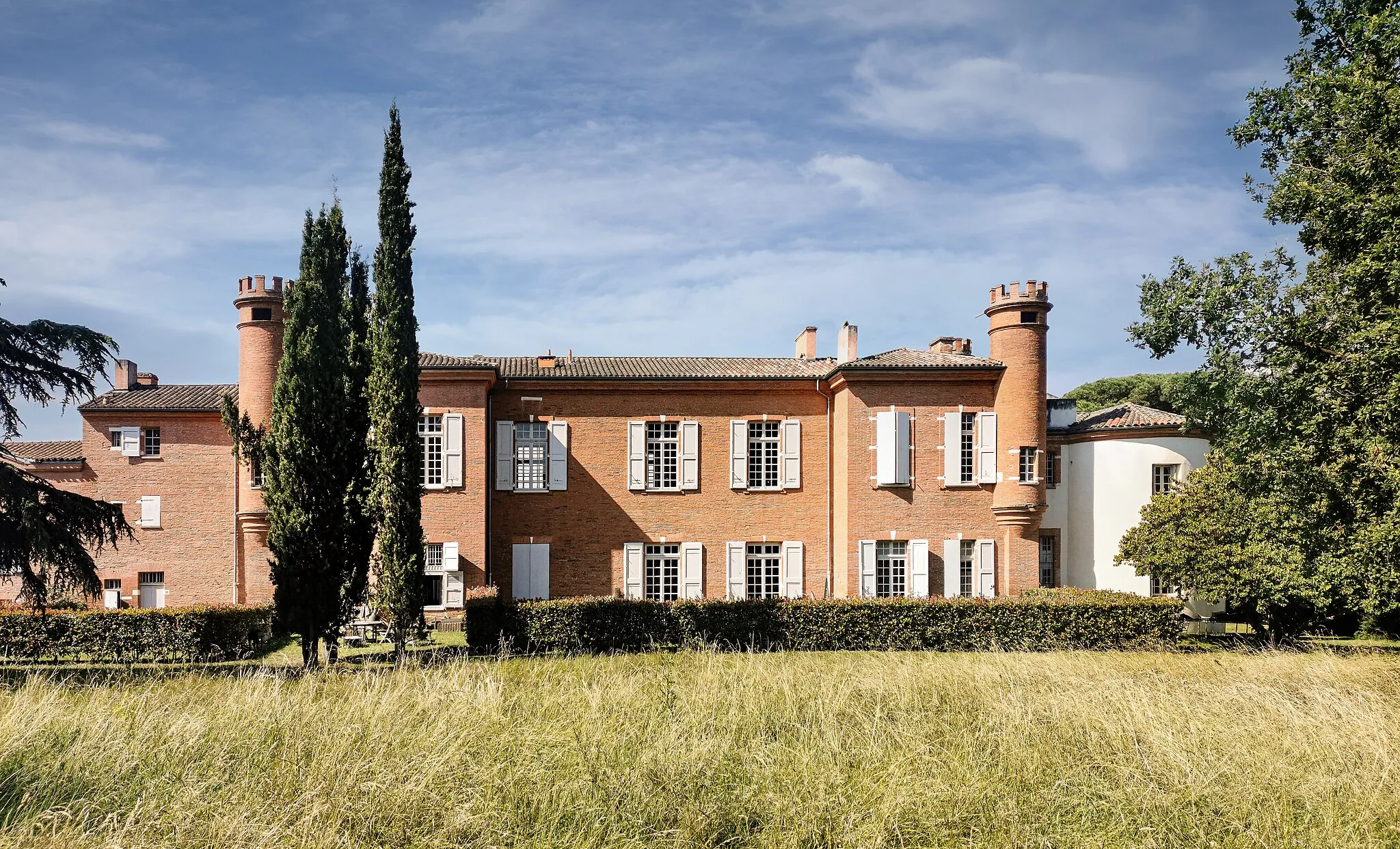 Photo showing: This building is inscrit au titre des monuments historiques de la France. It is indexed in the base Mérimée, a database of architectural heritage maintained by the French Ministry of Culture, under the reference PA31000070 .