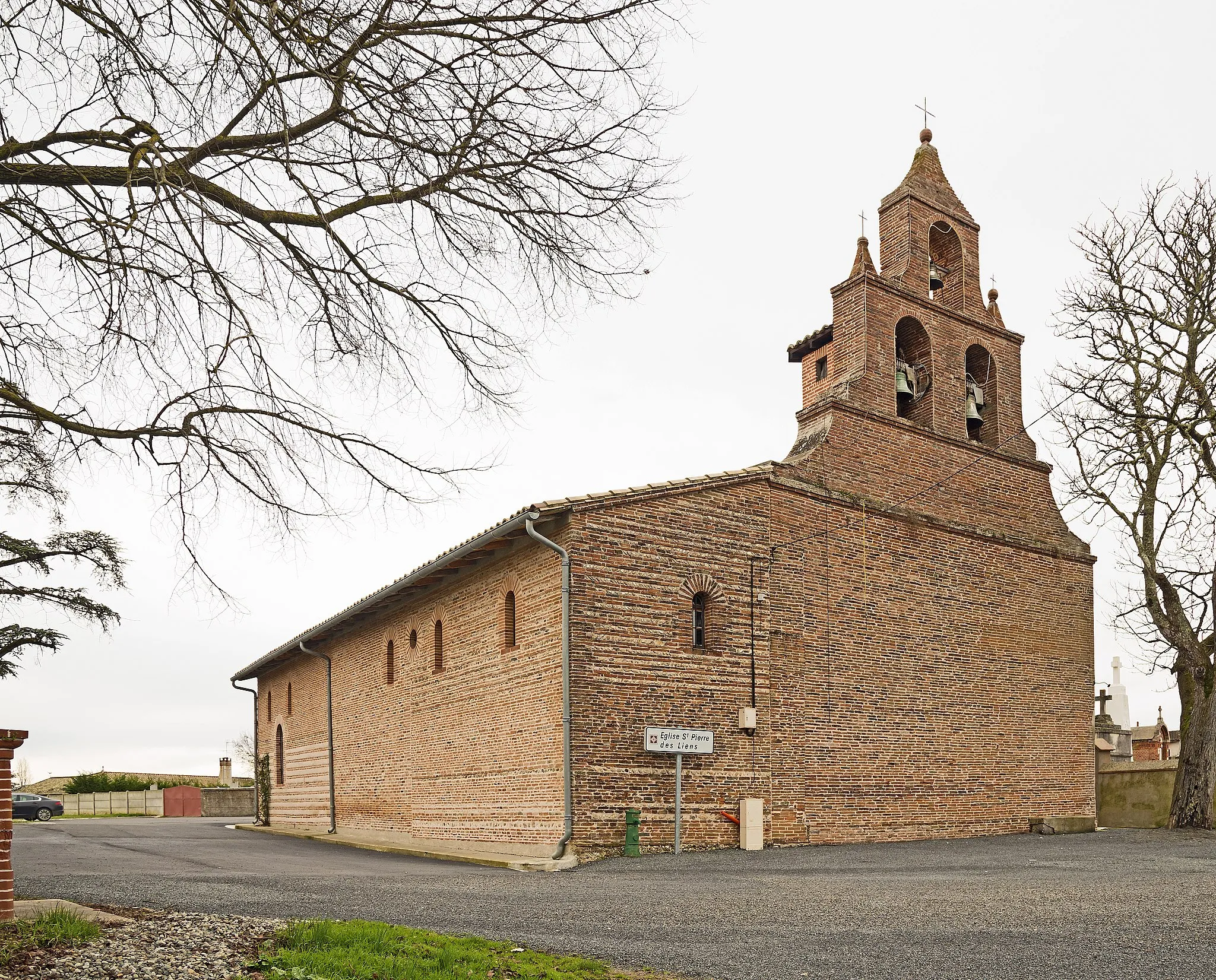 Photo showing: Villematier, Church Saint Pierre des liens