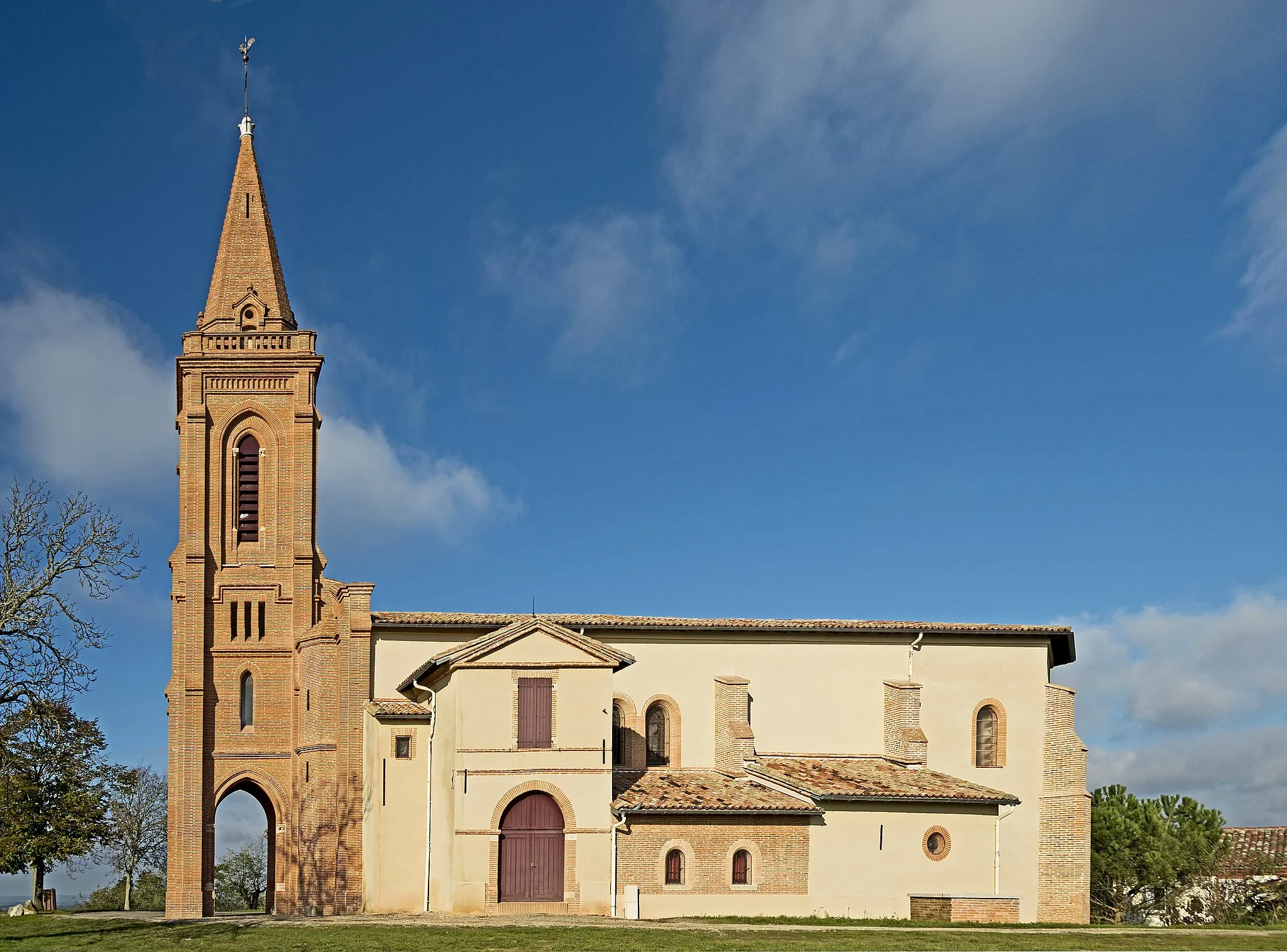 Photo showing: The Church saint-Sernin - Vacquiers, Haute-Garonne, France