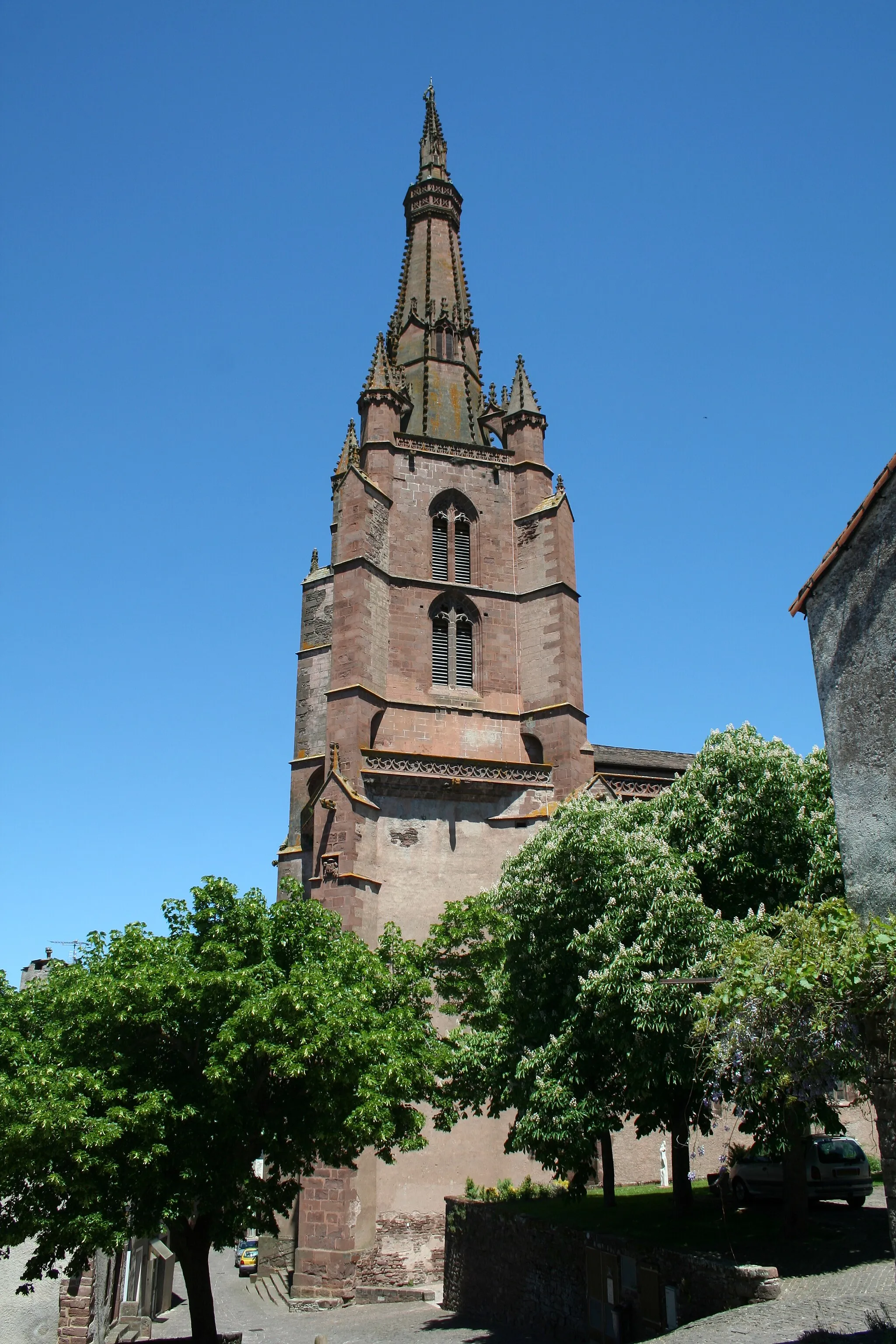 Photo showing: Belmont-sur-Rance (Aveyron) - clocher de la collégiale Notre-Dame-de-l'Assomption.