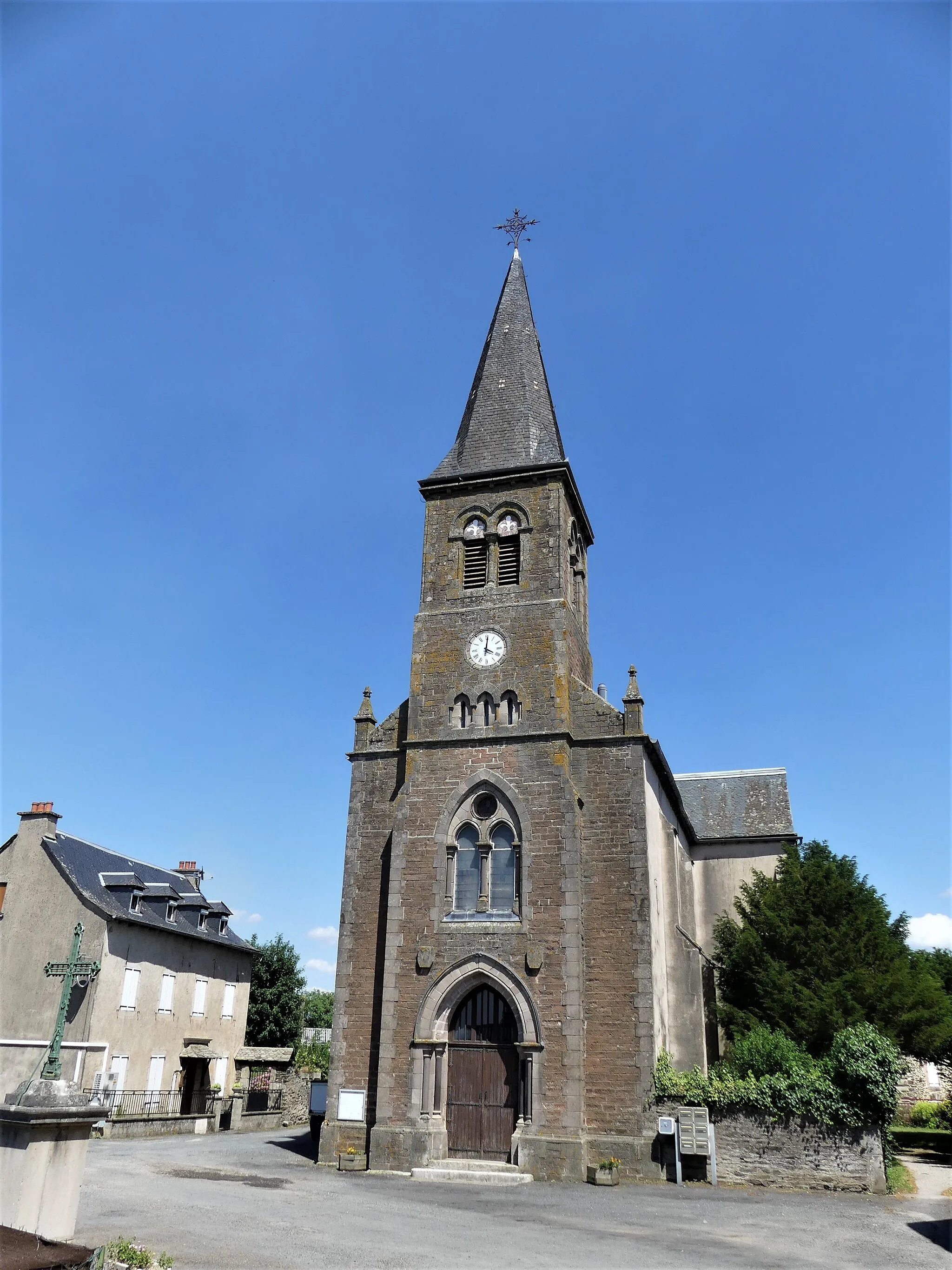 Photo showing: L'église de Sainte-Juliette-sur-Viaur, Aveyron, France.