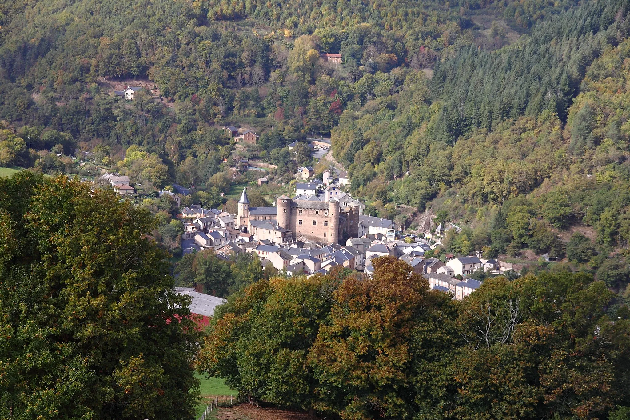 Photo showing: le village vue de la Mole