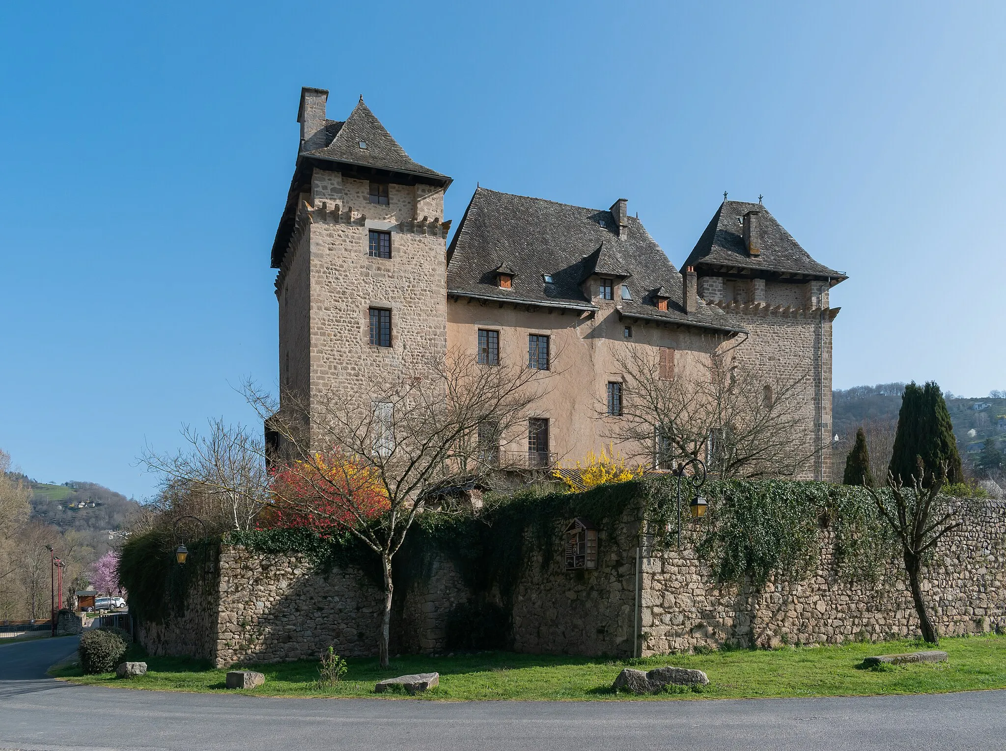 Photo showing: Castle of Entraygues-sur-Truyère, Aveyron, France