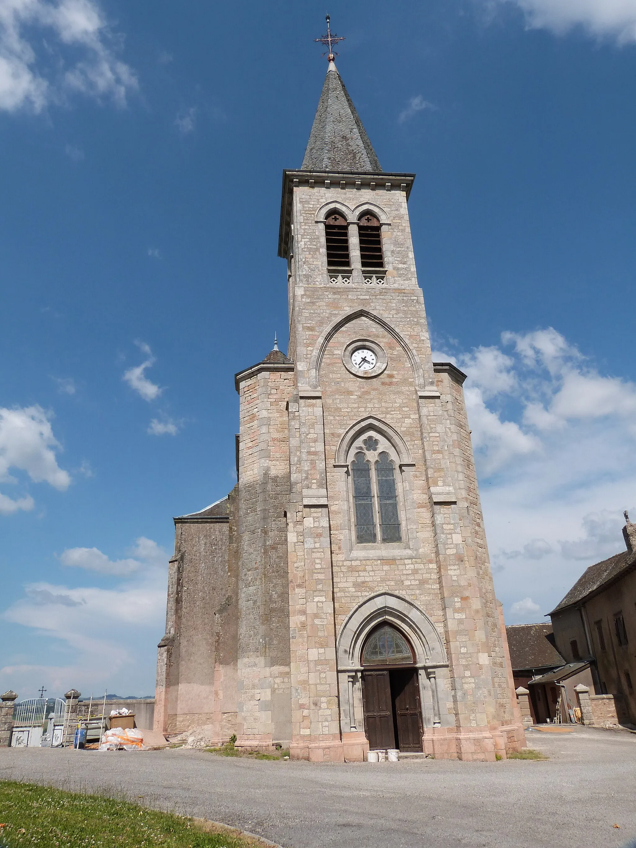 Photo showing: Église Notre-Dame-de-l'Assomption de style néogothique  à Lescure-Jaoul (Aveyron)