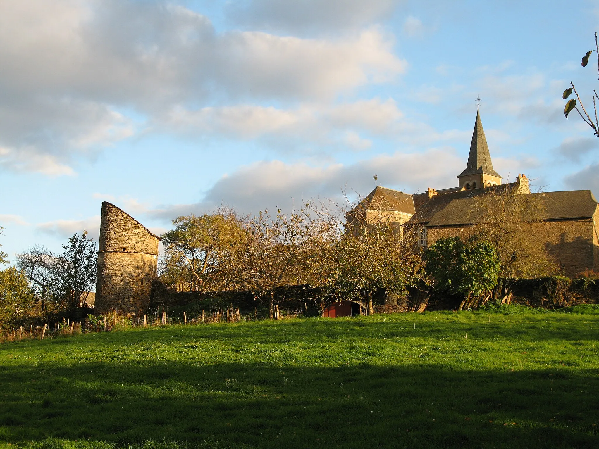 Photo showing: vue générale de Quins (Aveyron)