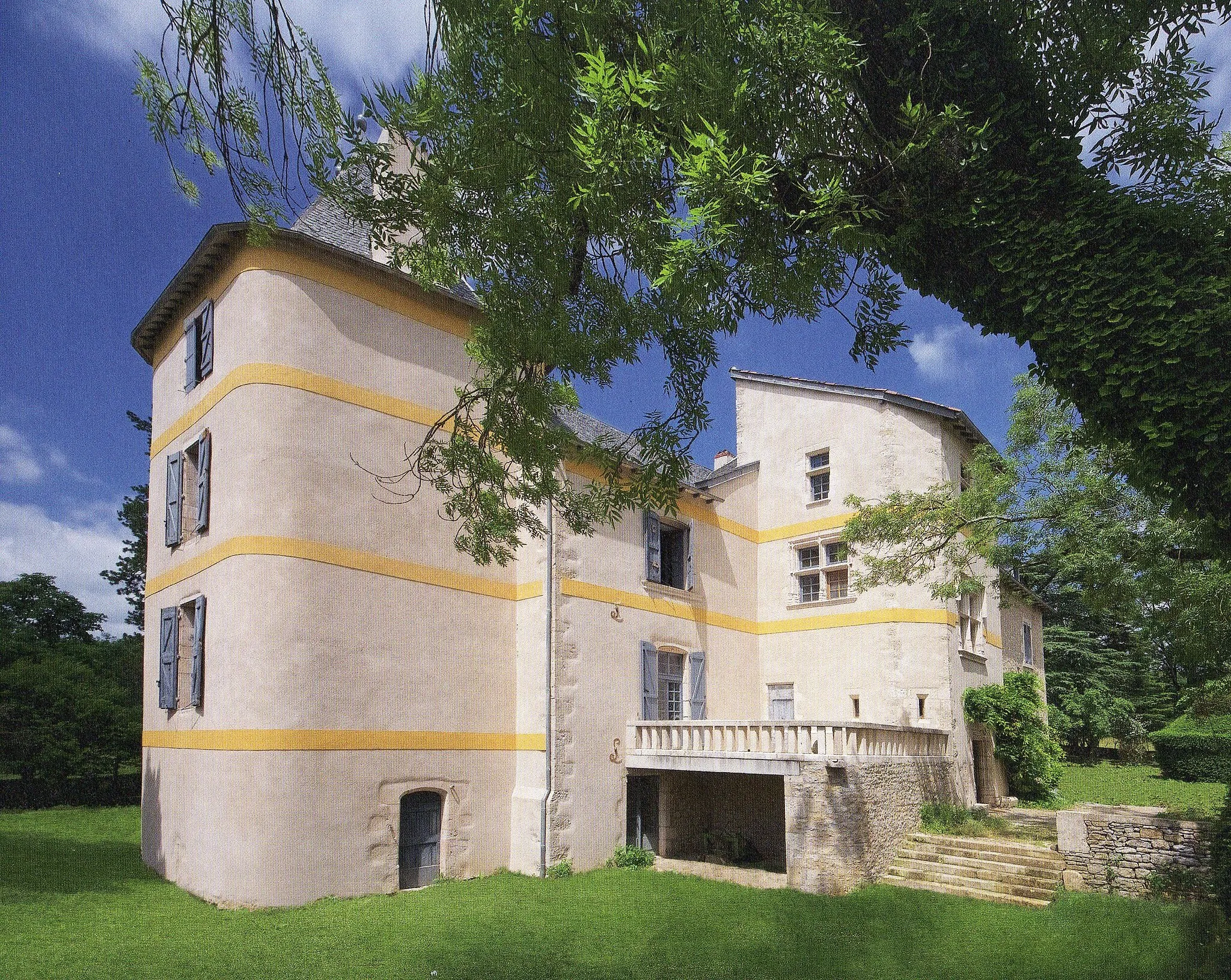 Photo showing: façade sud-ouest. Le château a été rénové en 2017 et 2018